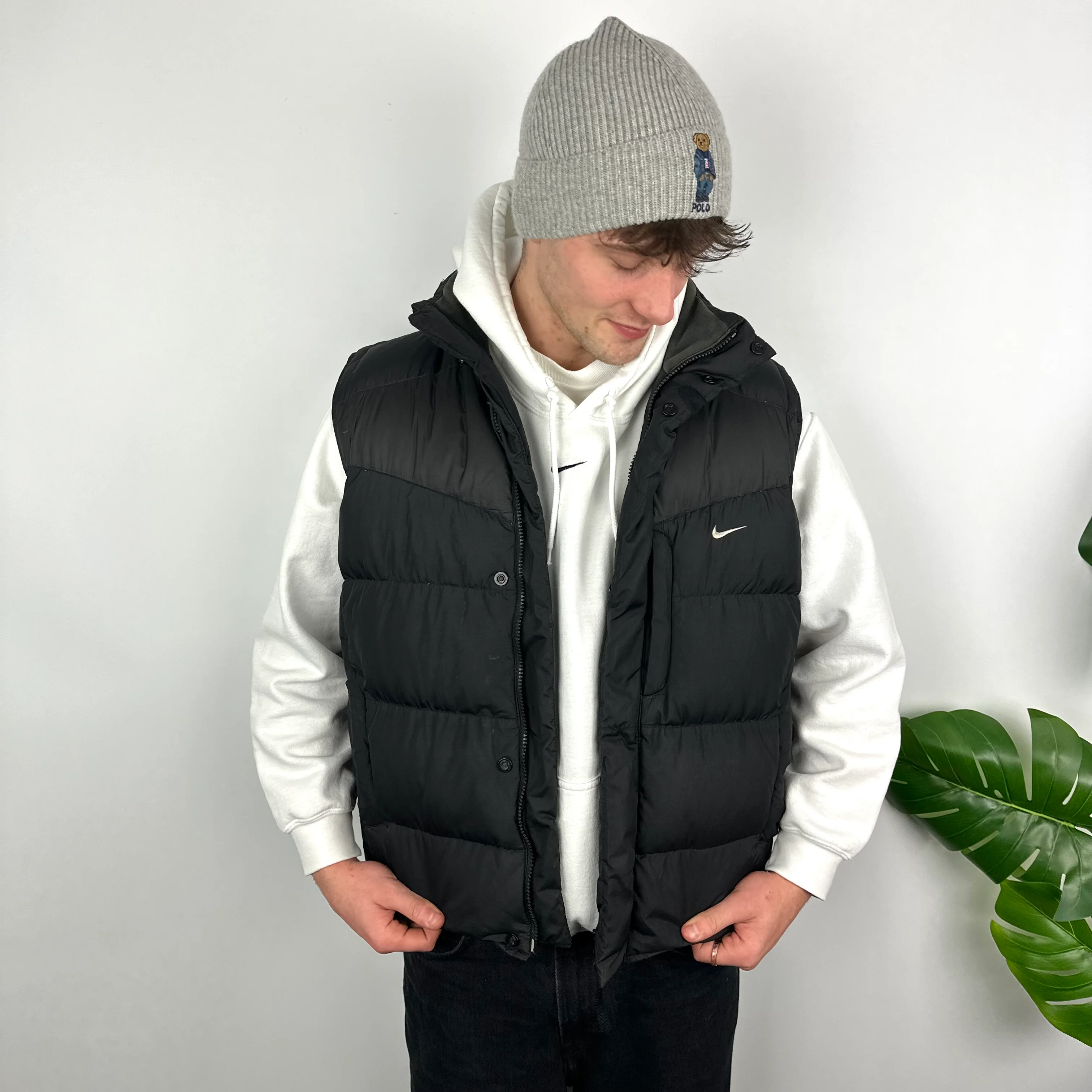 Nike Black Embroidered Swoosh Puffer Gilet (M) - Image 2