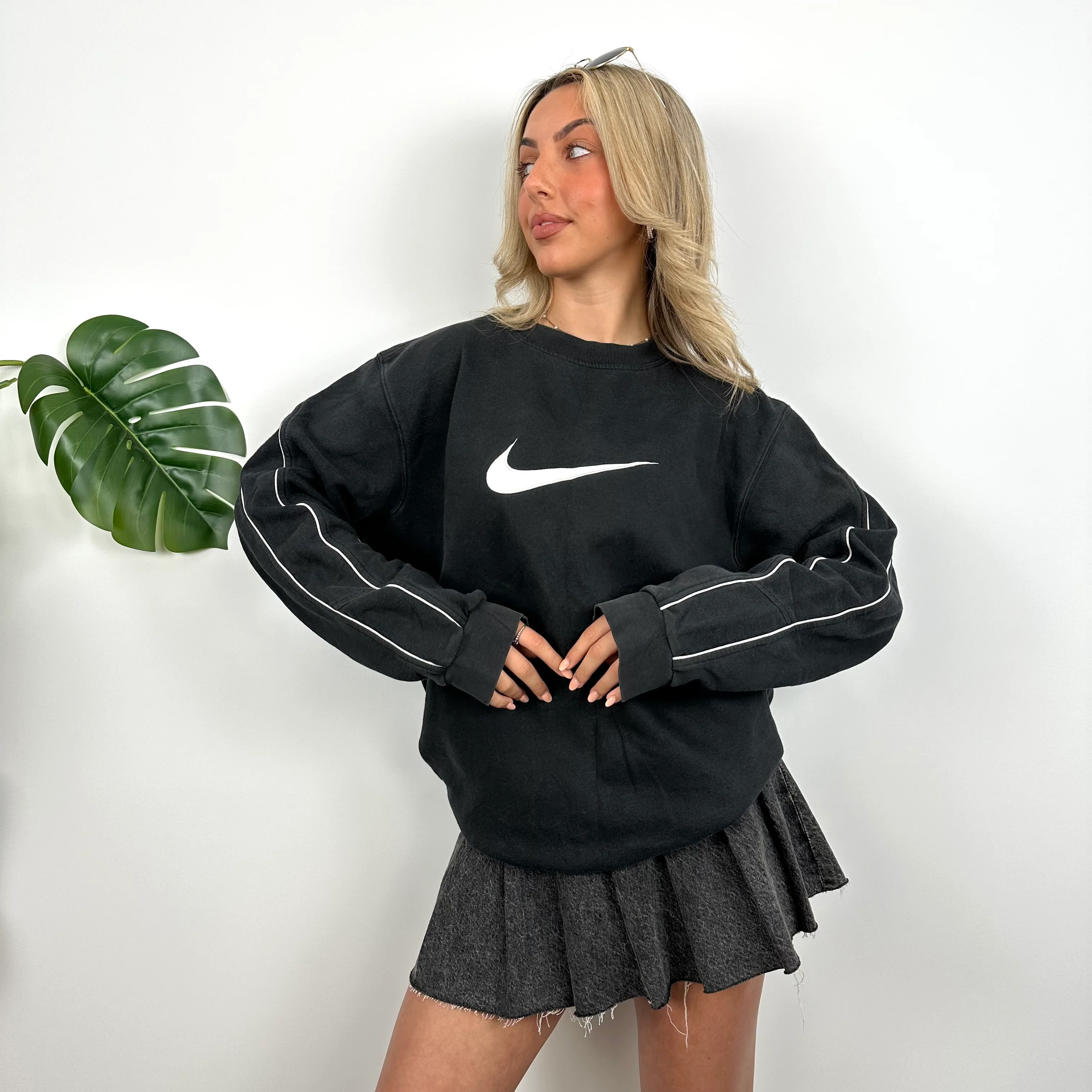 Nike Black Embroidered Swoosh Sweatshirt (L) - Image 5