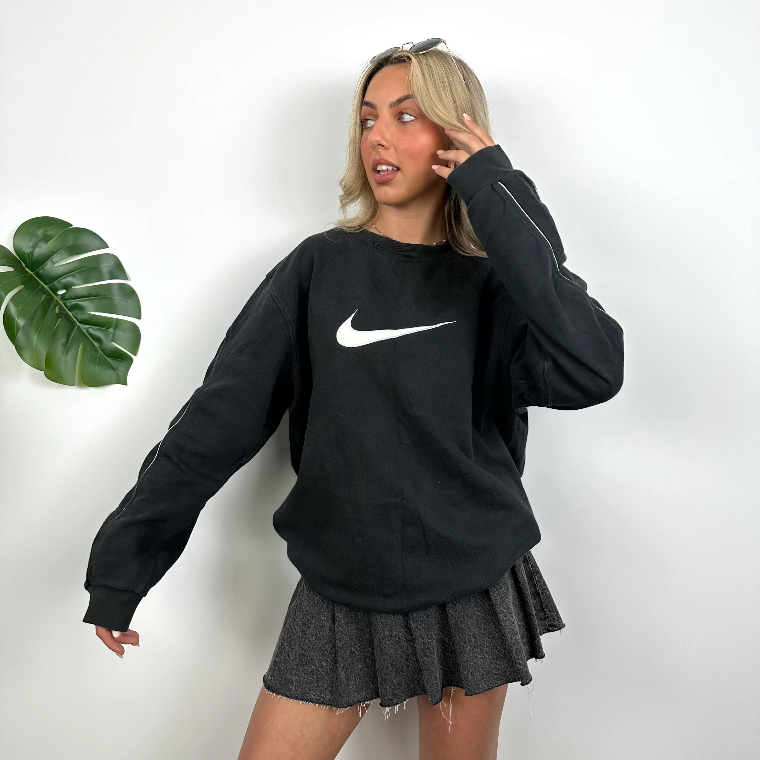Nike Black Embroidered Swoosh Sweatshirt (L) - Image 6