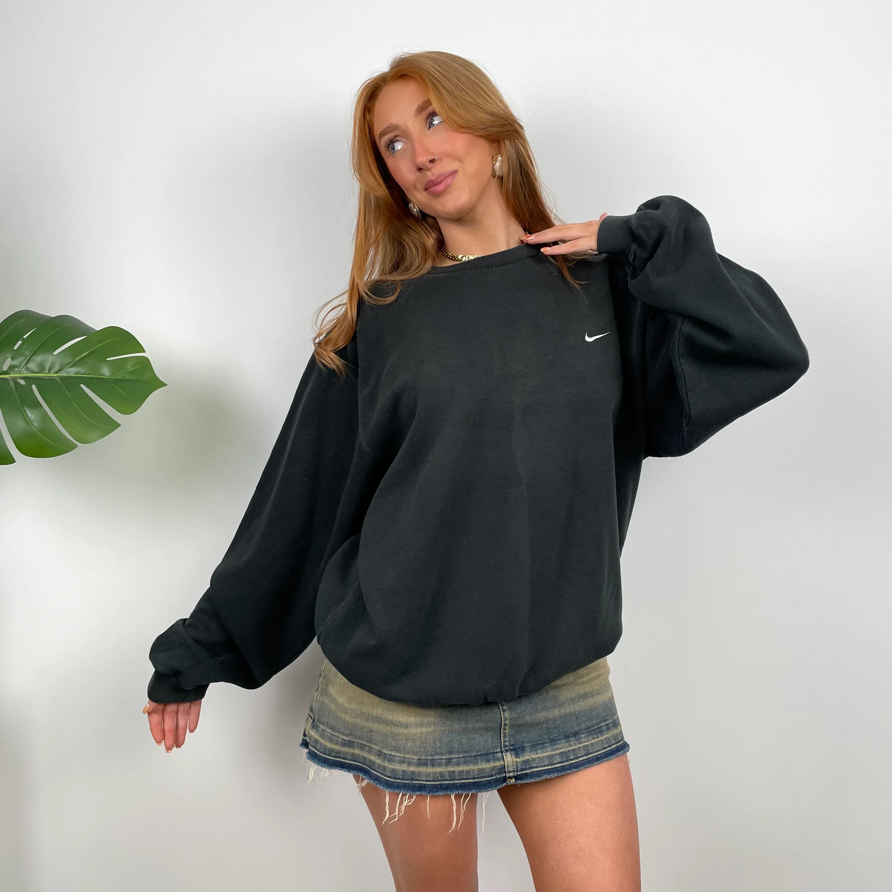 Nike Black Embroidered Swoosh Sweatshirt (M) - Image 4