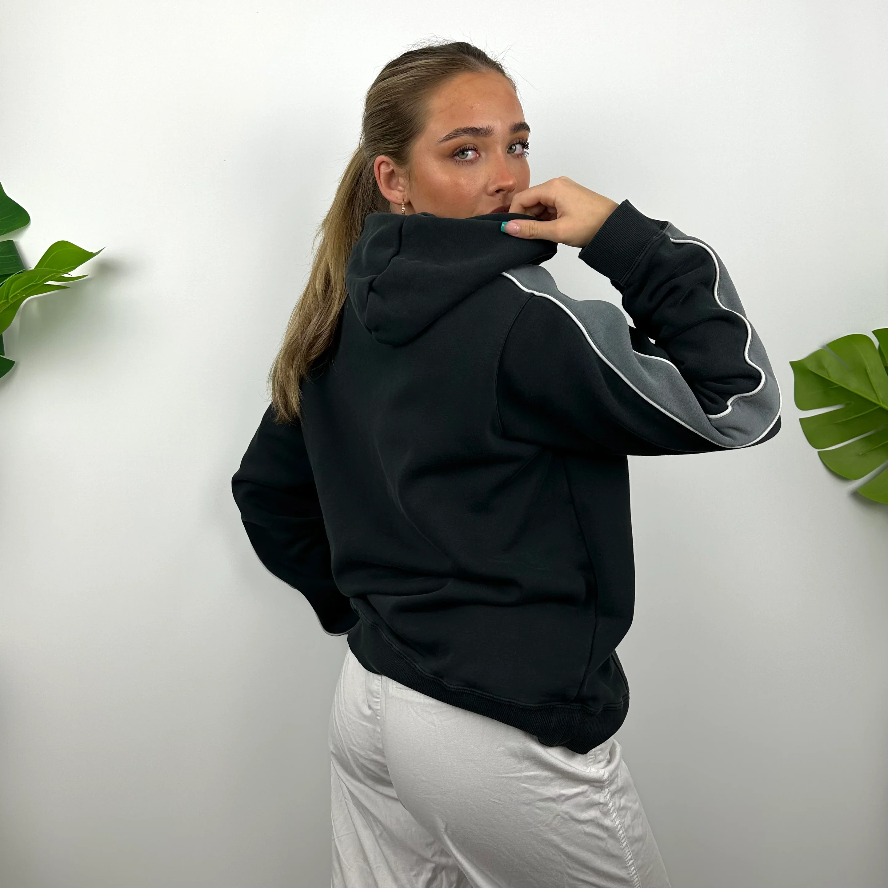 Nike Black Spell Out Hoodie (M) - Image 4