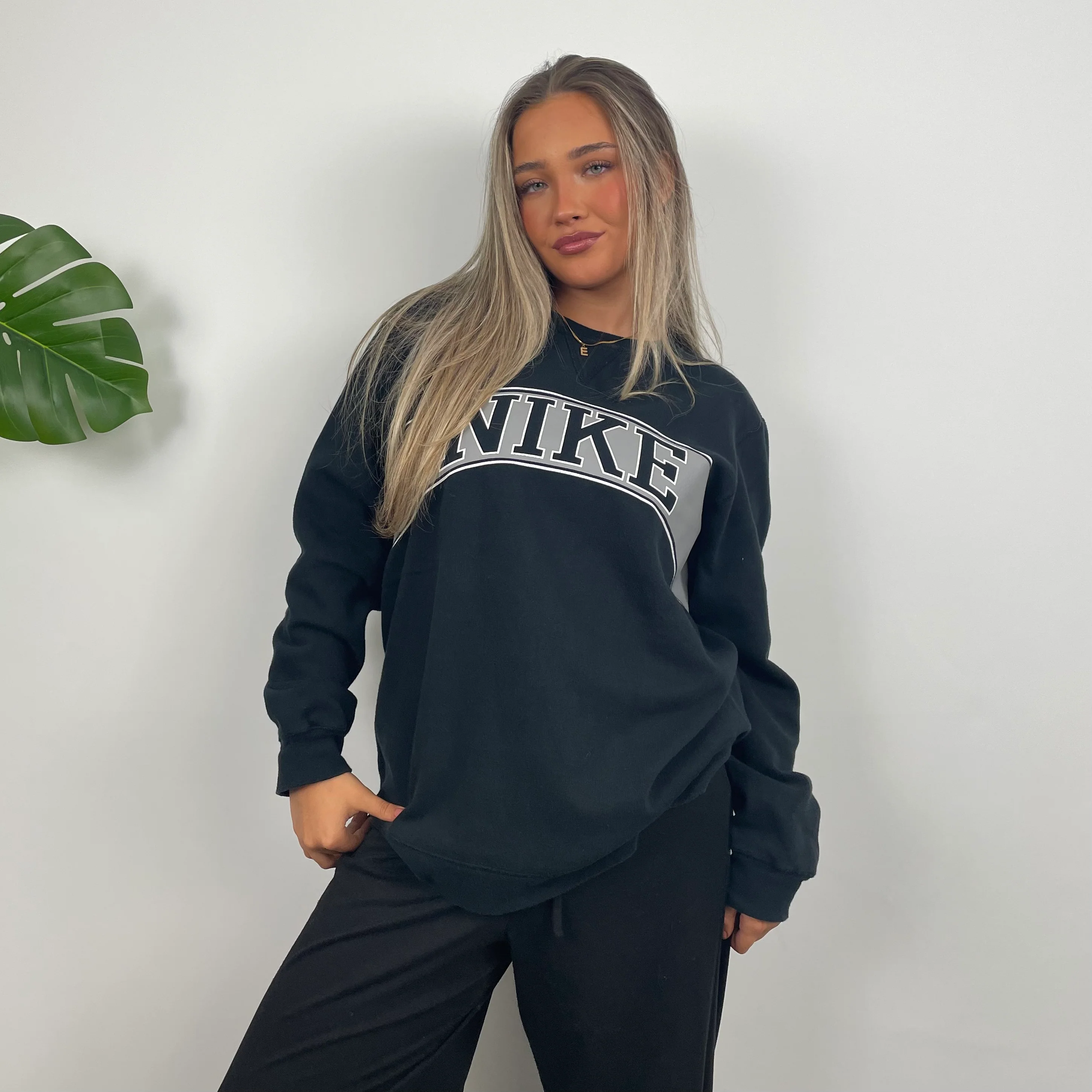 Nike Black Spell Out Sweatshirt (L) - Image 5