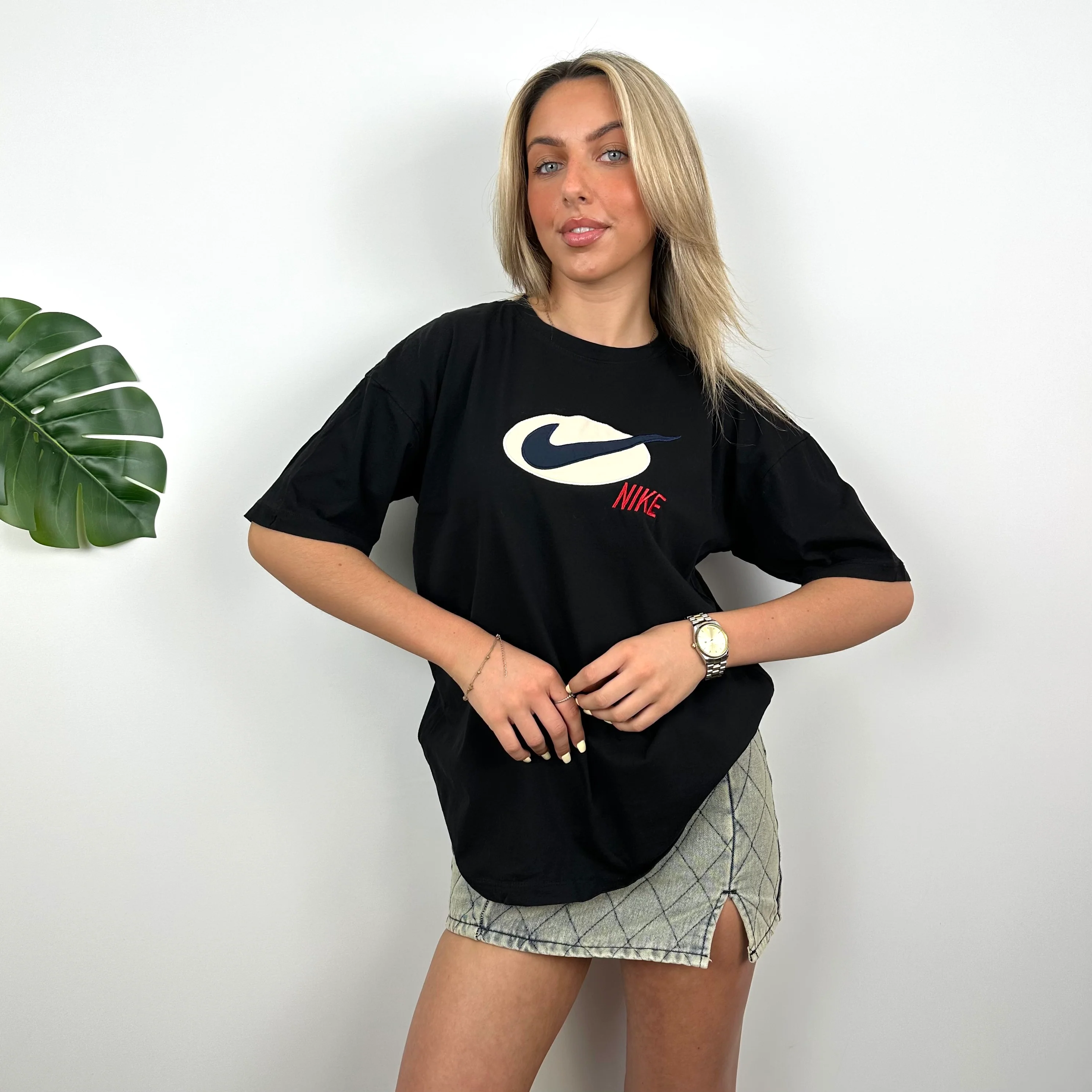 Nike Black Embroidered Spell Out T Shirt (M) - Image 4