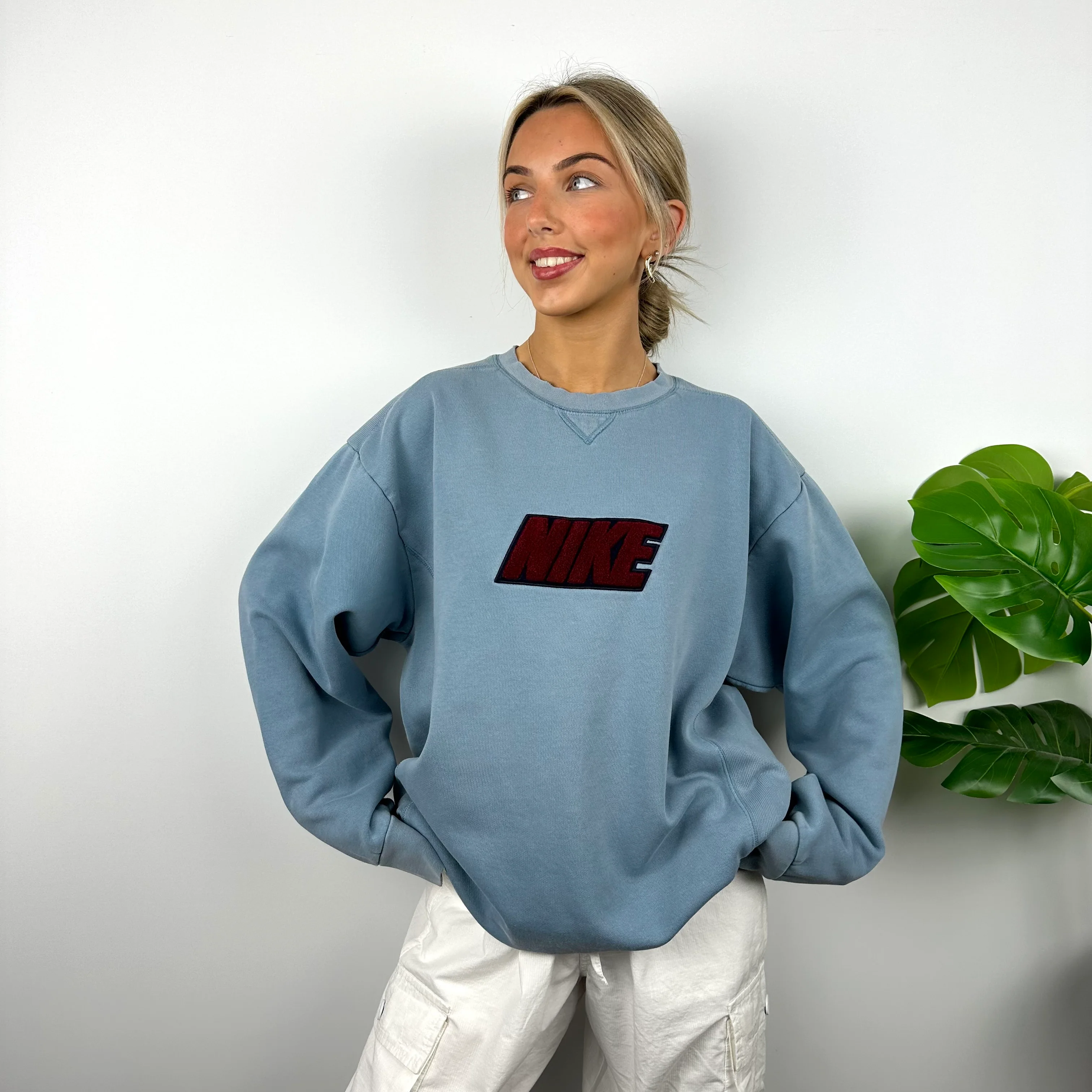 Nike Blue Embroidered Spell Out Sweatshirt (XL) - Image 3