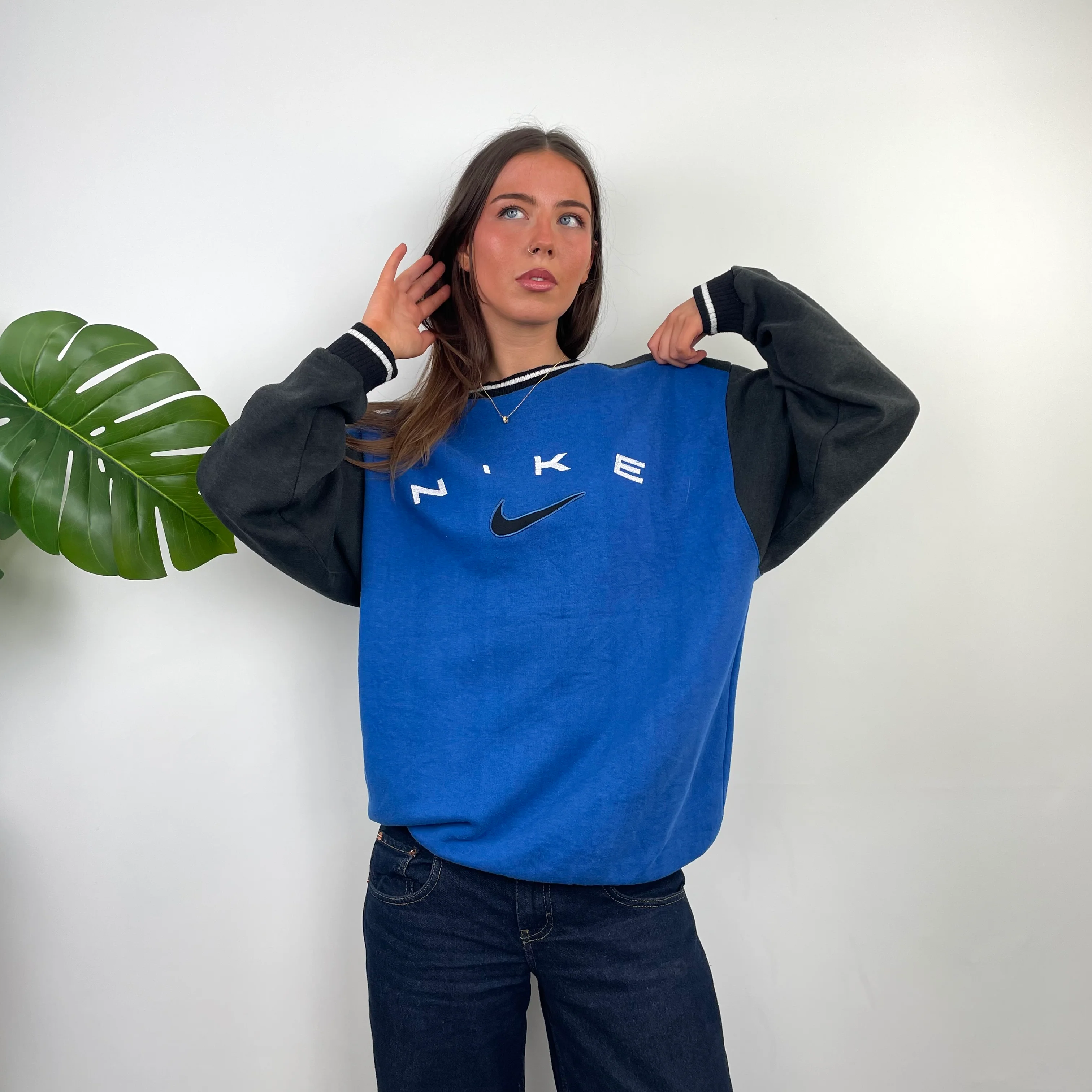 Nike Blue Embroidered Spell Out Sweatshirt (XL) - Image 2