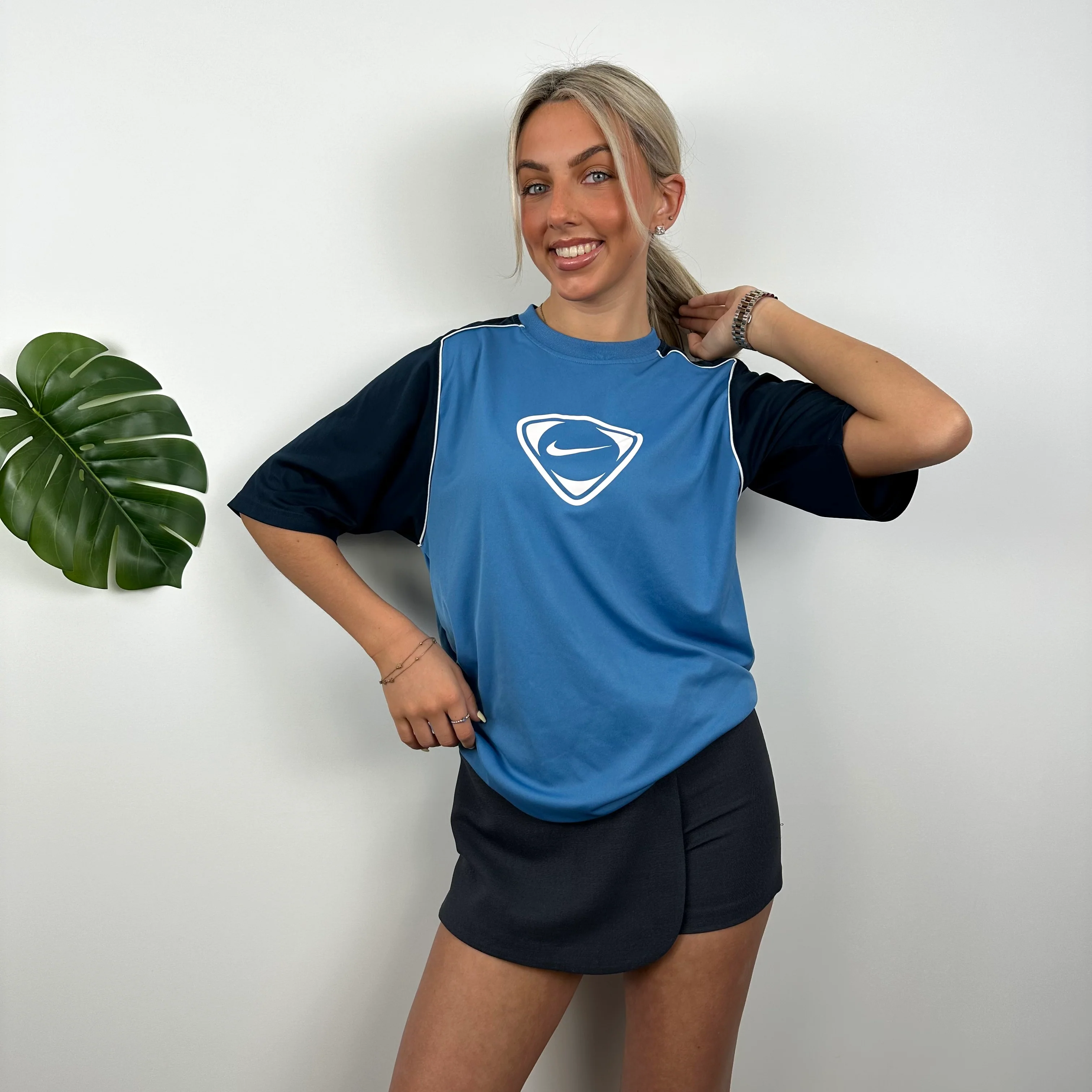 Nike Blue Embroidered Swoosh T Shirt (M) - Image 6