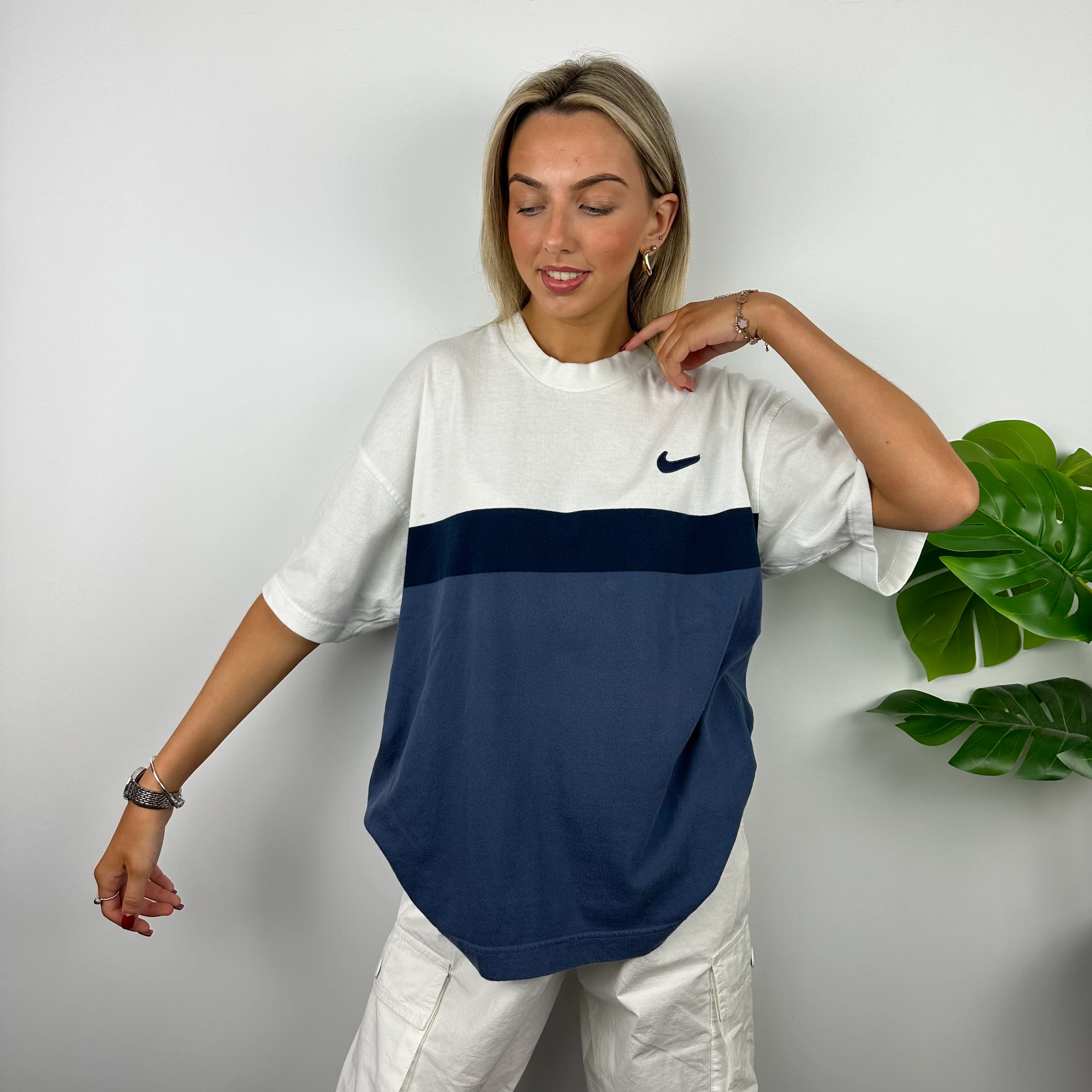 Nike Colour Block Embroidered Swoosh T Shirt (L) - Image 6