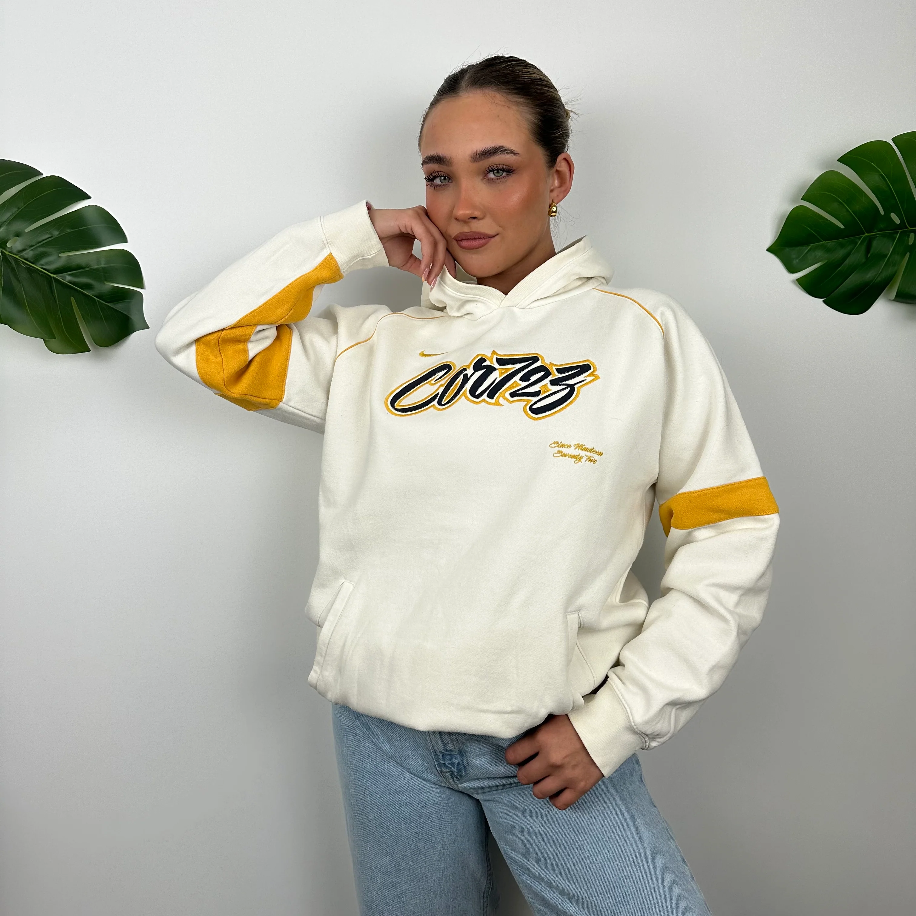 Nike Cortez RARE Cream Embroidered Spell Out Hoodie (M) - Image 2