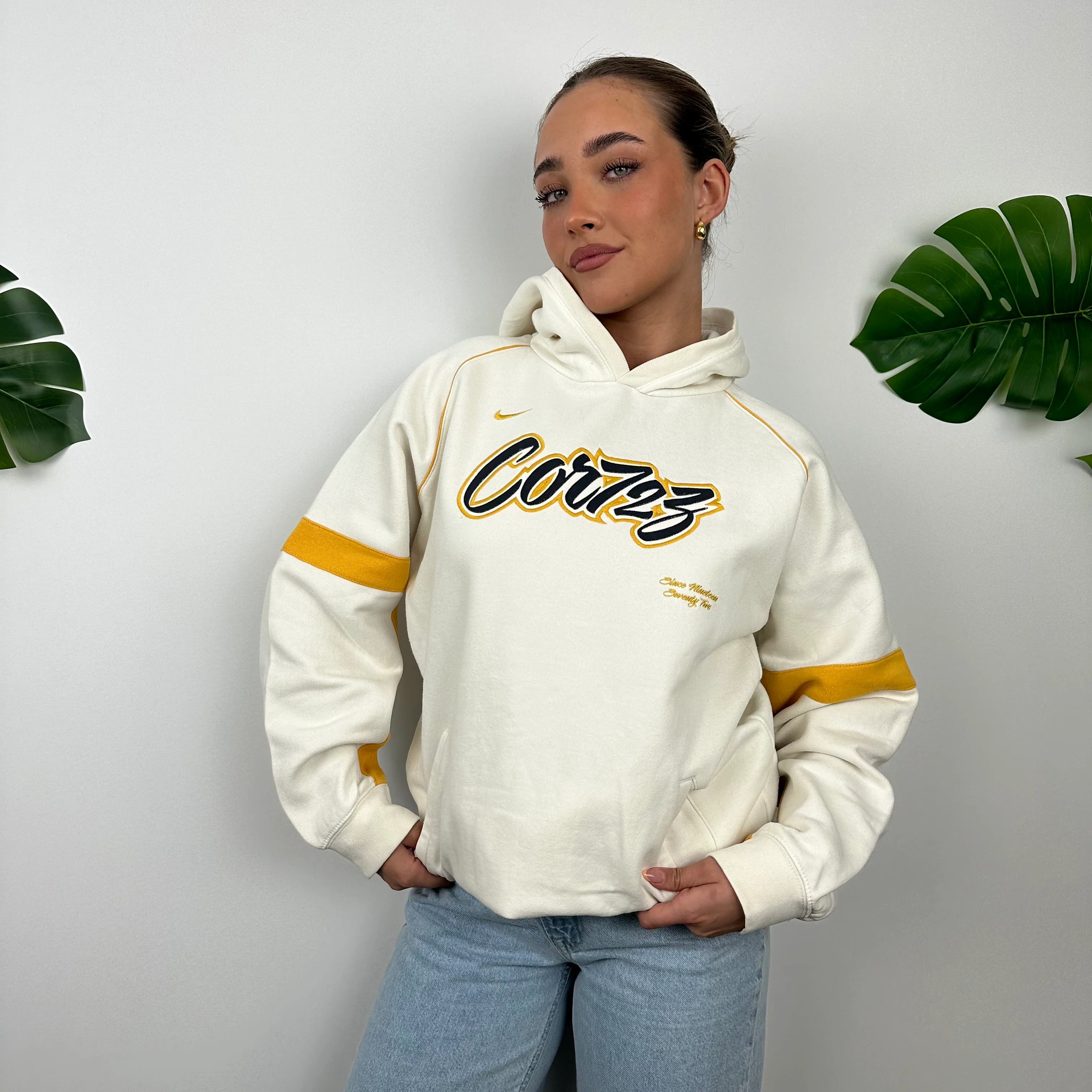Nike Cortez RARE Cream Embroidered Spell Out Hoodie (M) - Image 6