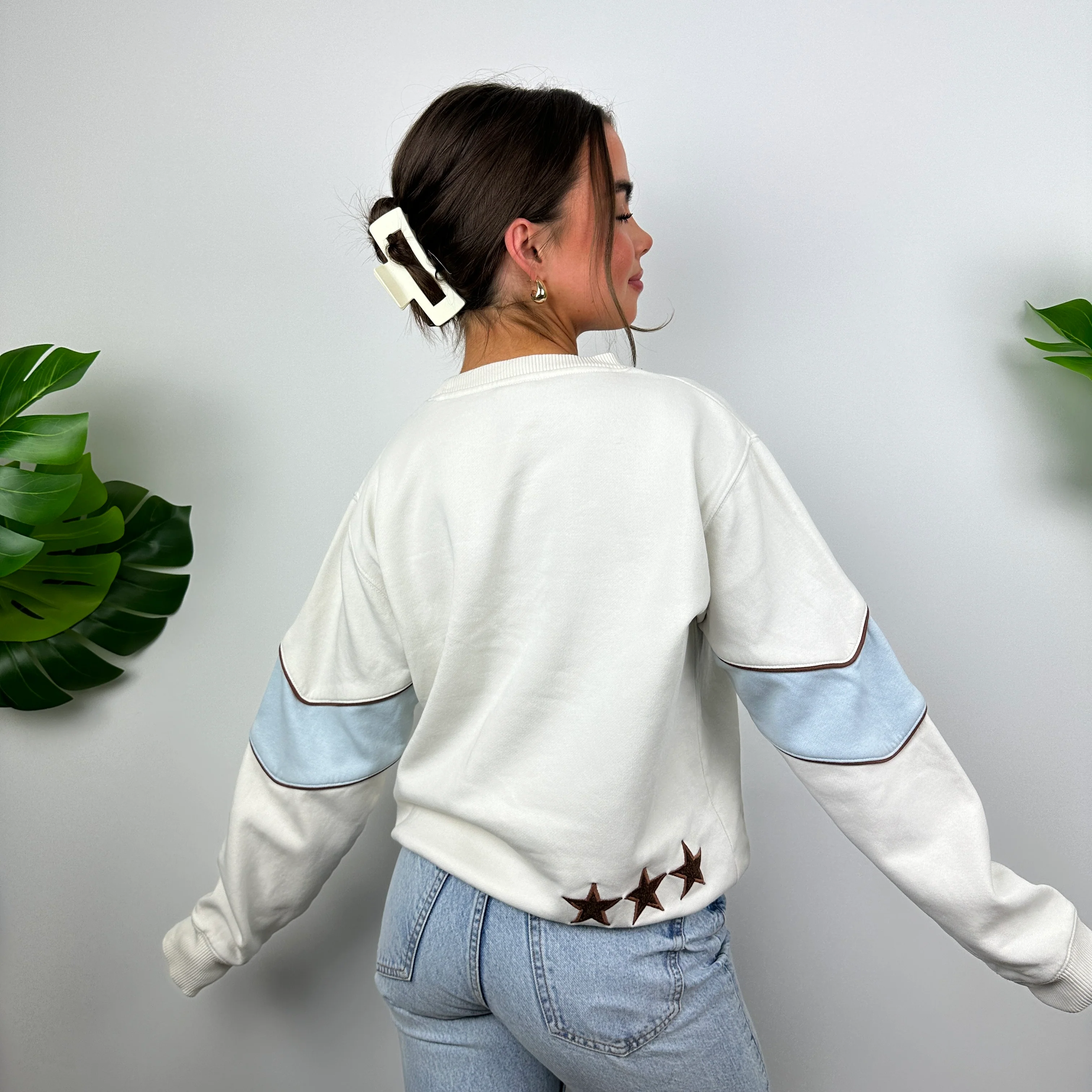 Nike Cortez White Embroidered Spell Out Sweatshirt (S) - Image 3