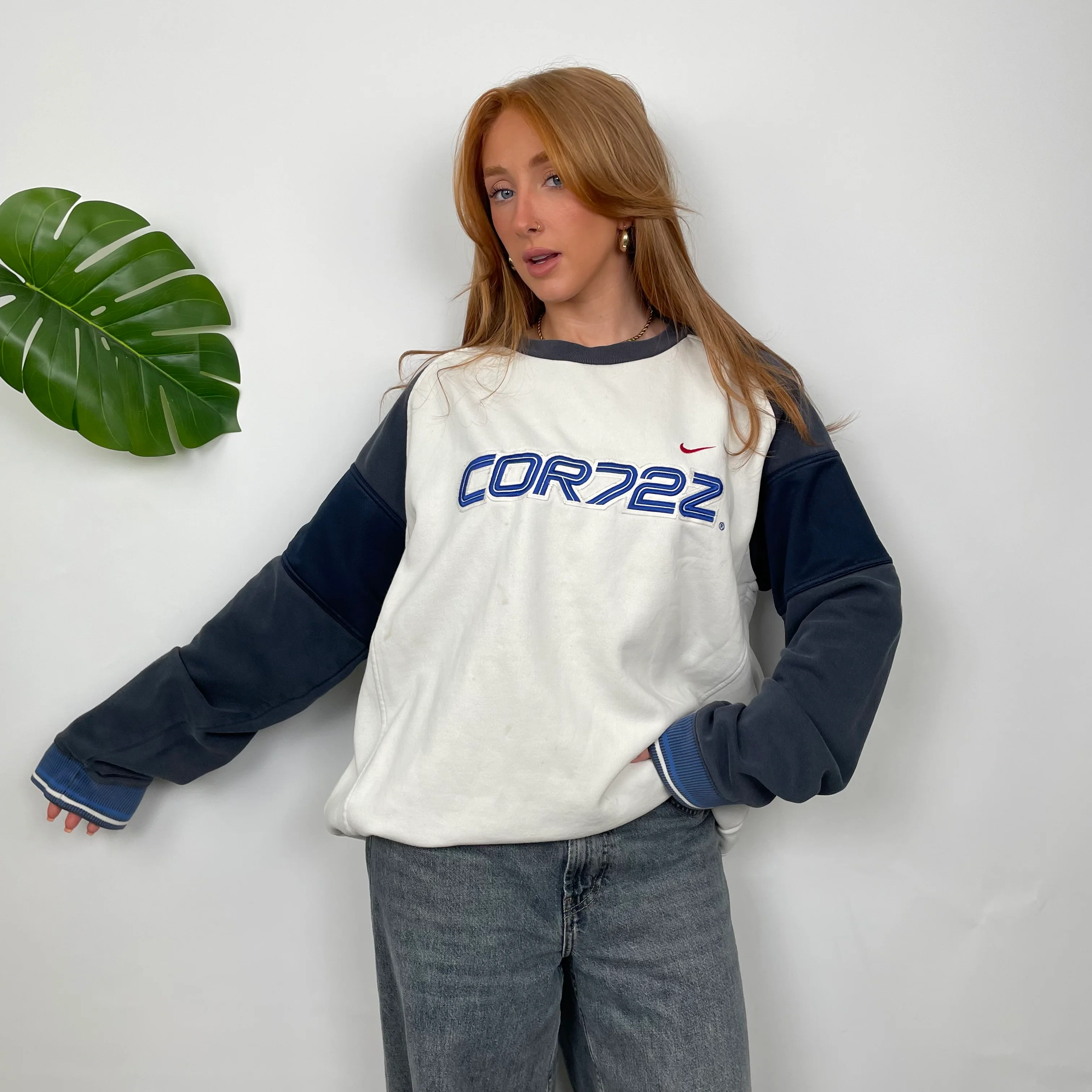 Nike Cortez White Embroidered Spell Out Sweatshirt (XL) - Image 2