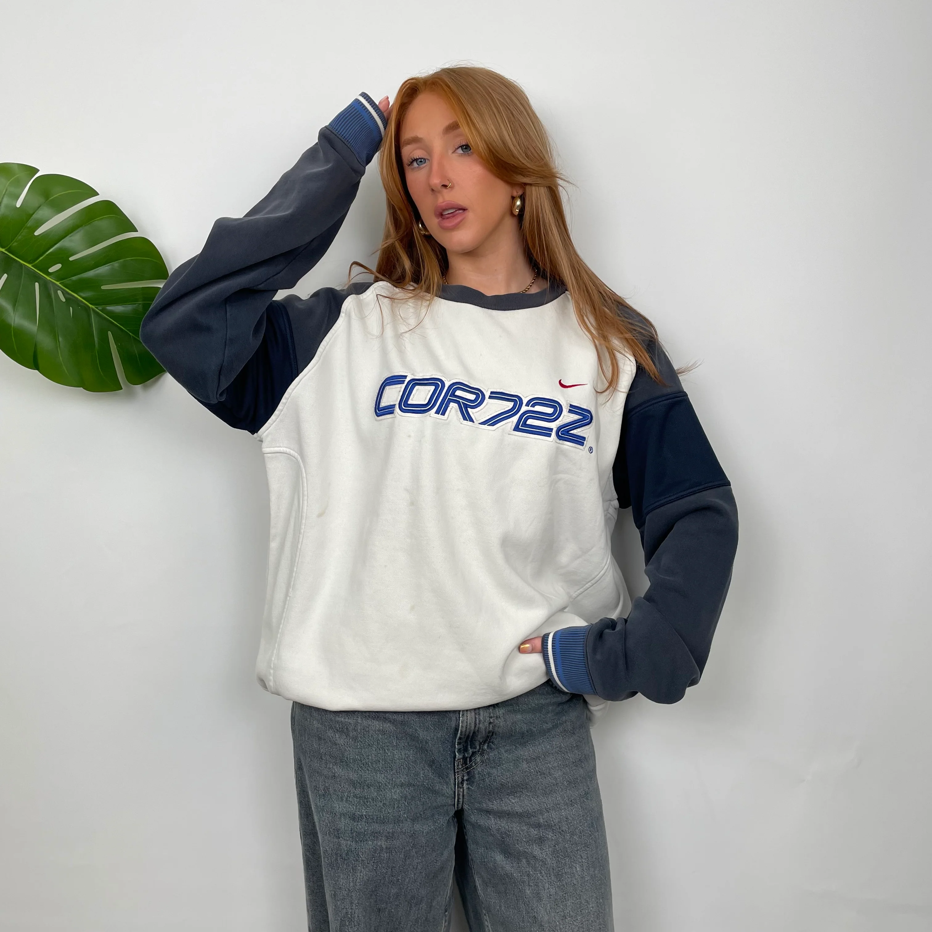 Nike Cortez White Embroidered Spell Out Sweatshirt (XL) - Image 3