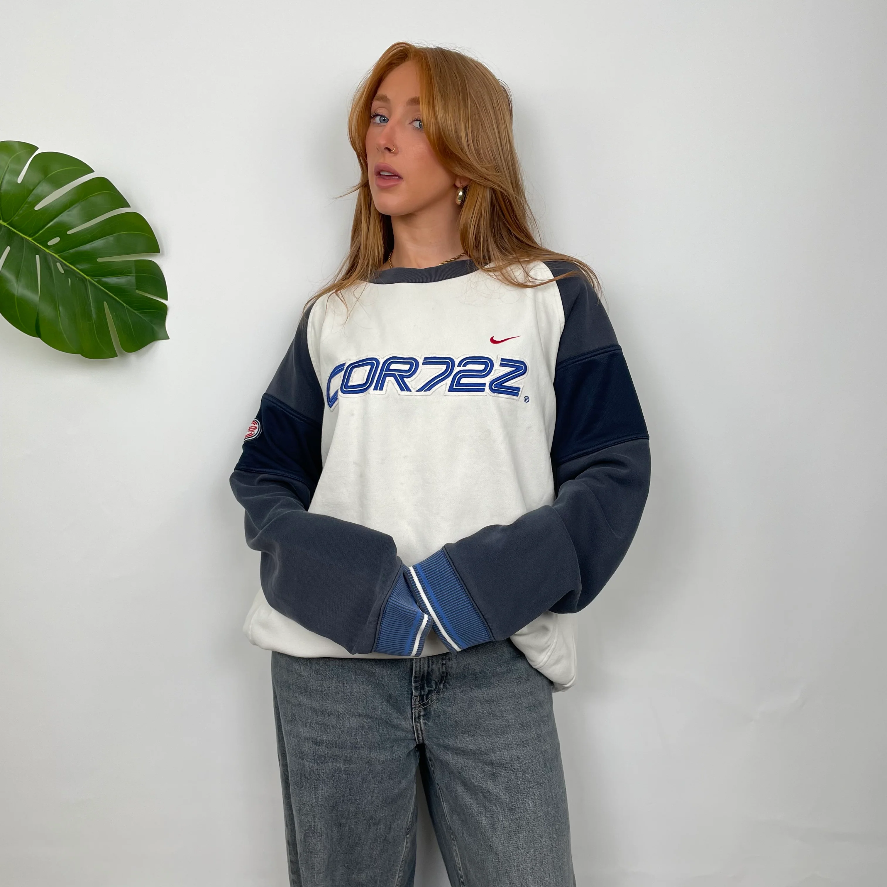 Nike Cortez White Embroidered Spell Out Sweatshirt (XL) - Image 4