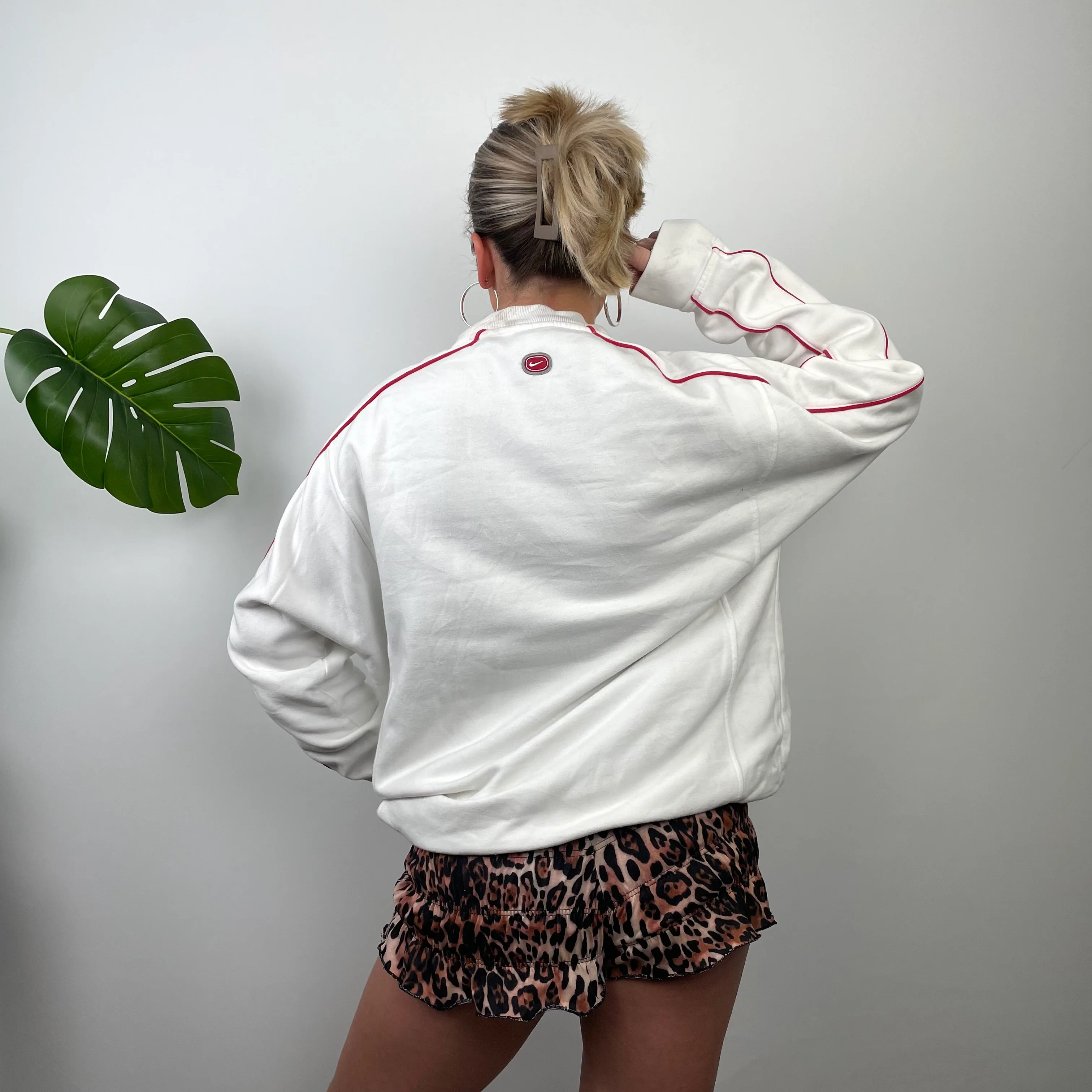 Nike Cortez White Embroidered Spell Out Sweatshirt (L) - Image 4
