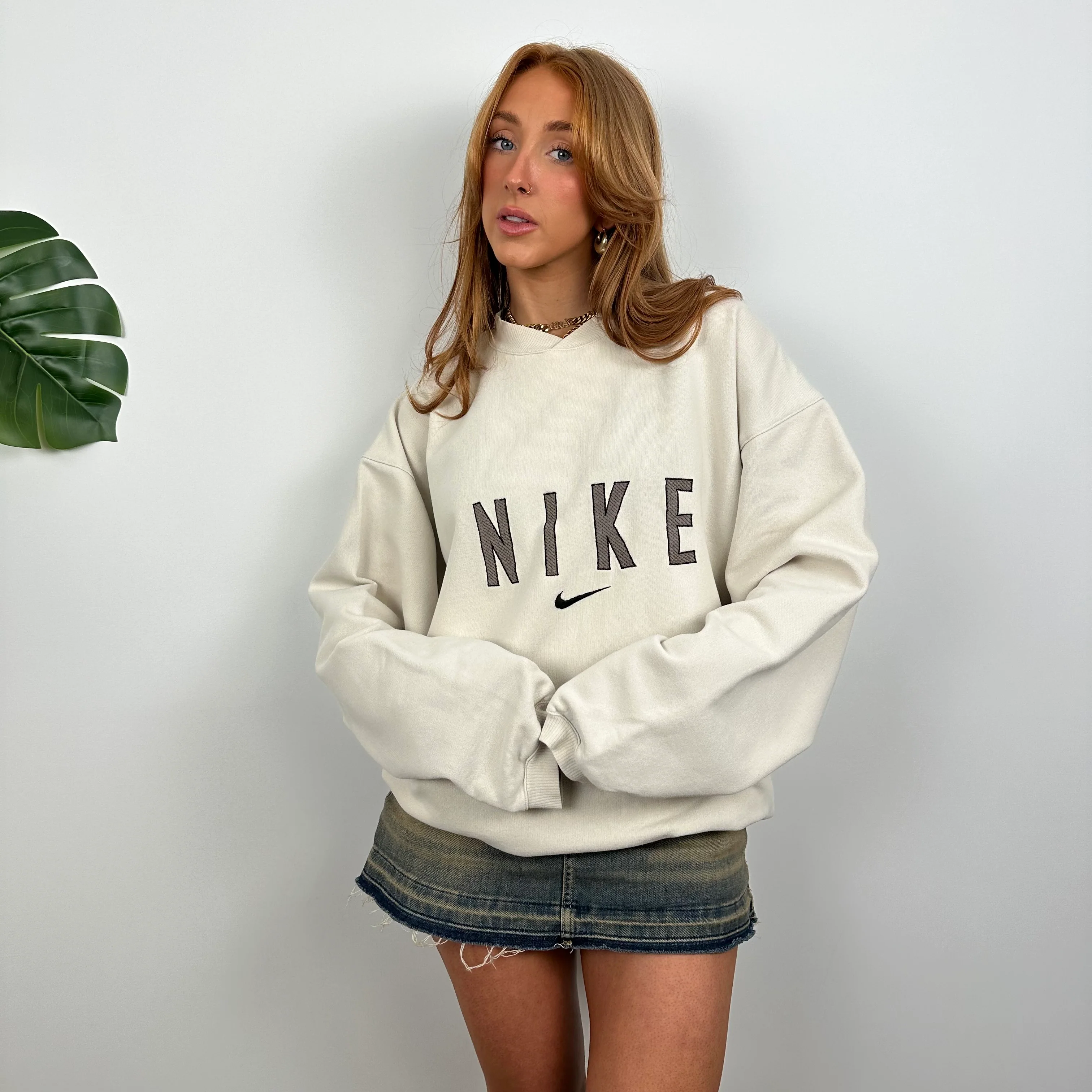 Nike Cream & Brown Embroidered Spell Out Sweatshirt (XL) - Image 3