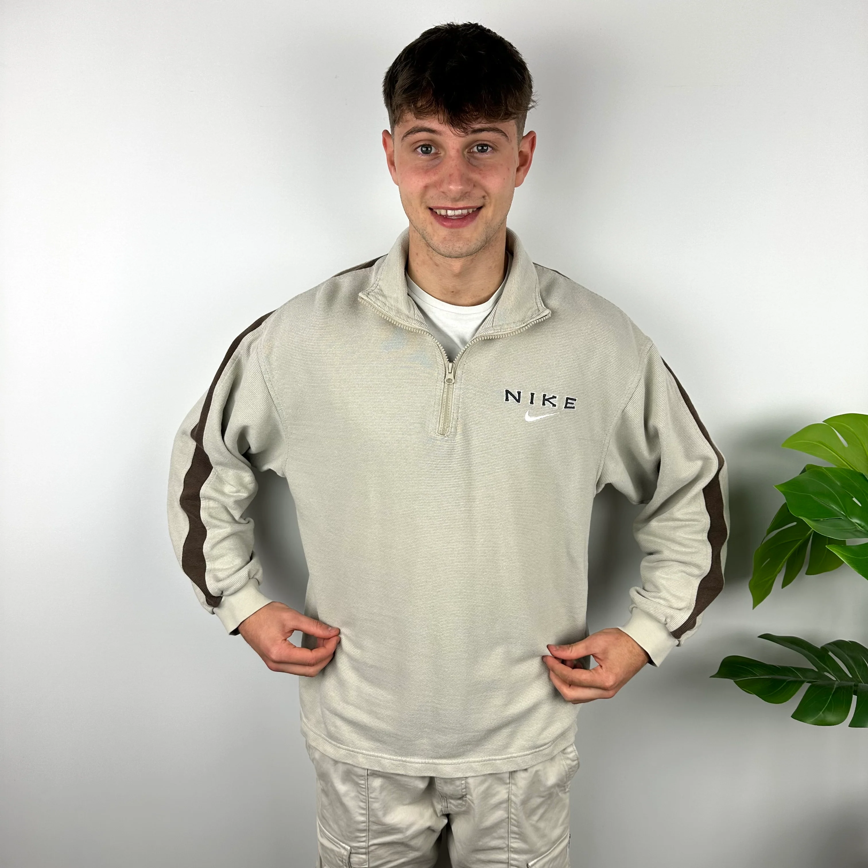 Nike Cream Embroidered Spell Out Quarter Zip Sweatshirt (L)