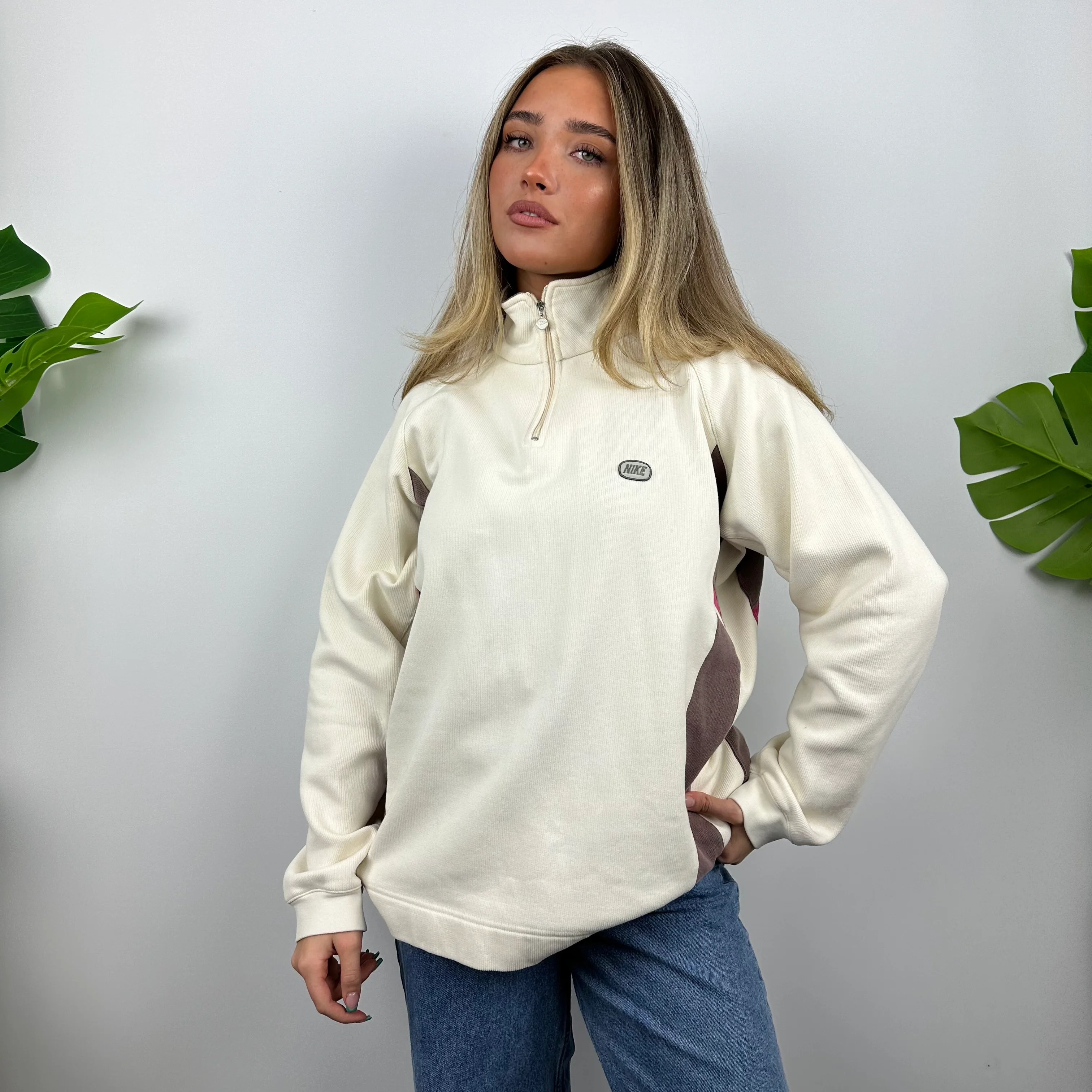 Nike Cream Embroidered Spell Out Quarter Zip Sweatshirt (M) - Image 3