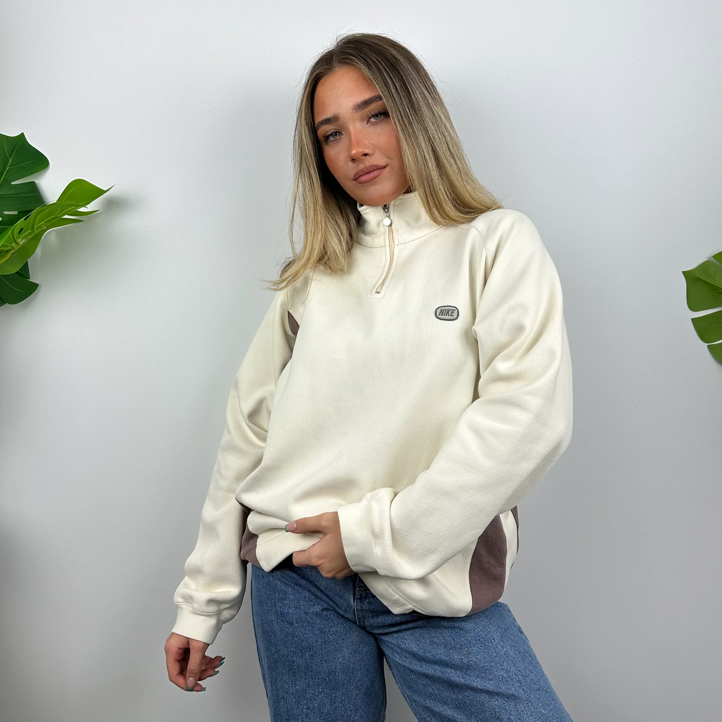 Nike Cream Embroidered Spell Out Quarter Zip Sweatshirt (M) - Image 4