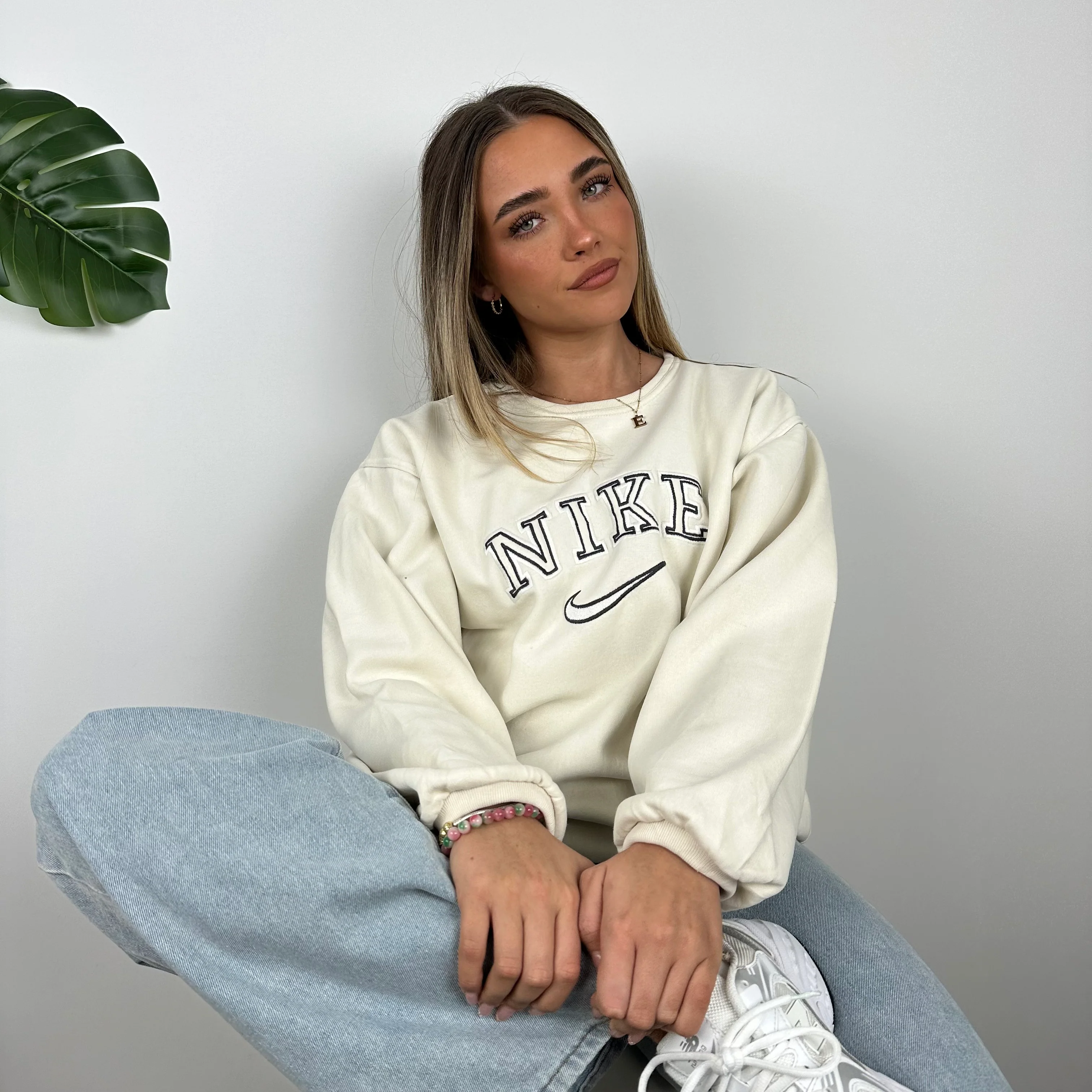 Nike Cream Embroidered Spell Out Sweatshirt (M) - Image 8