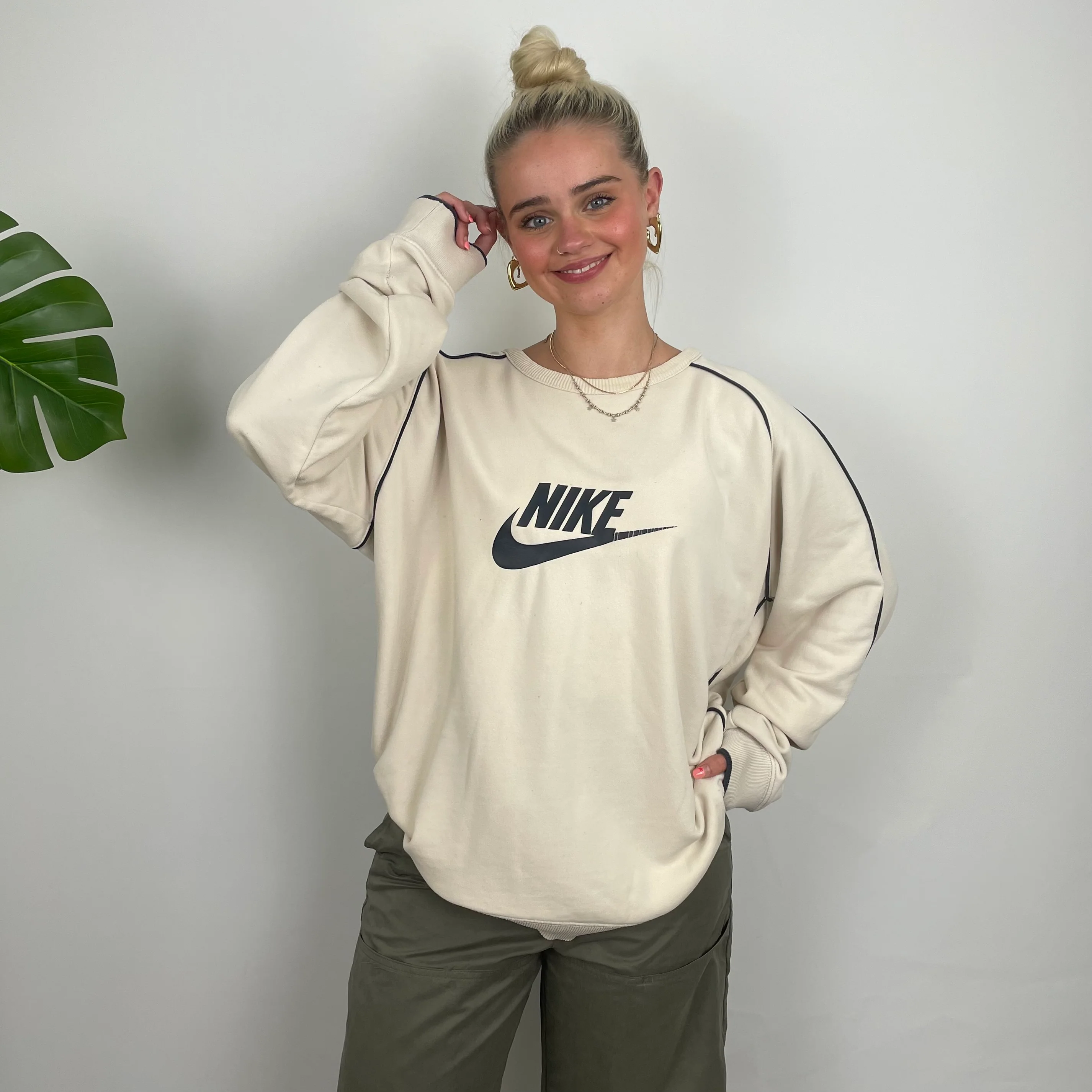 Nike Cream Embroidered Spell Out Sweatshirt (L) - Image 6