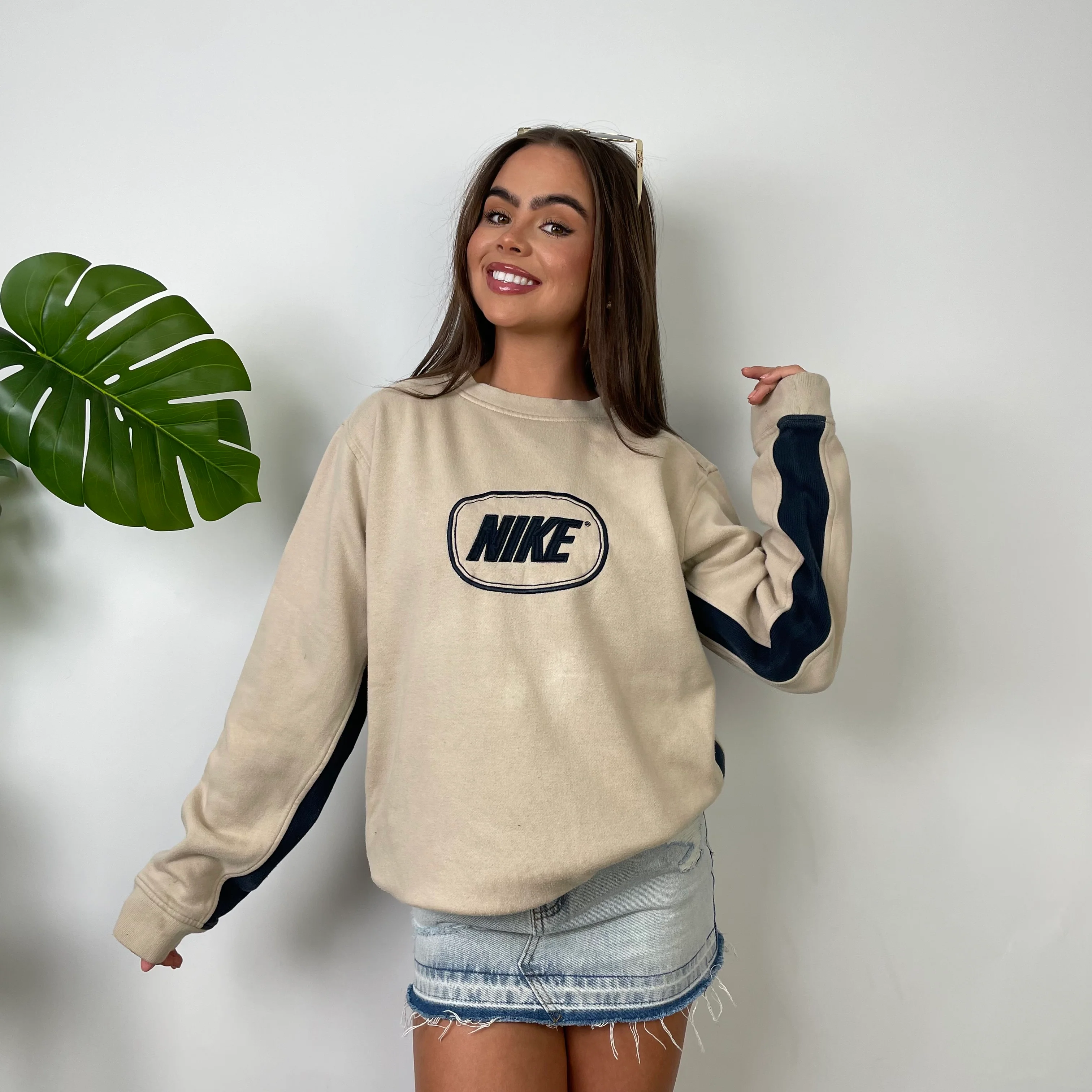 Nike Cream Embroidered Spell Out Sweatshirt (S) - Image 5