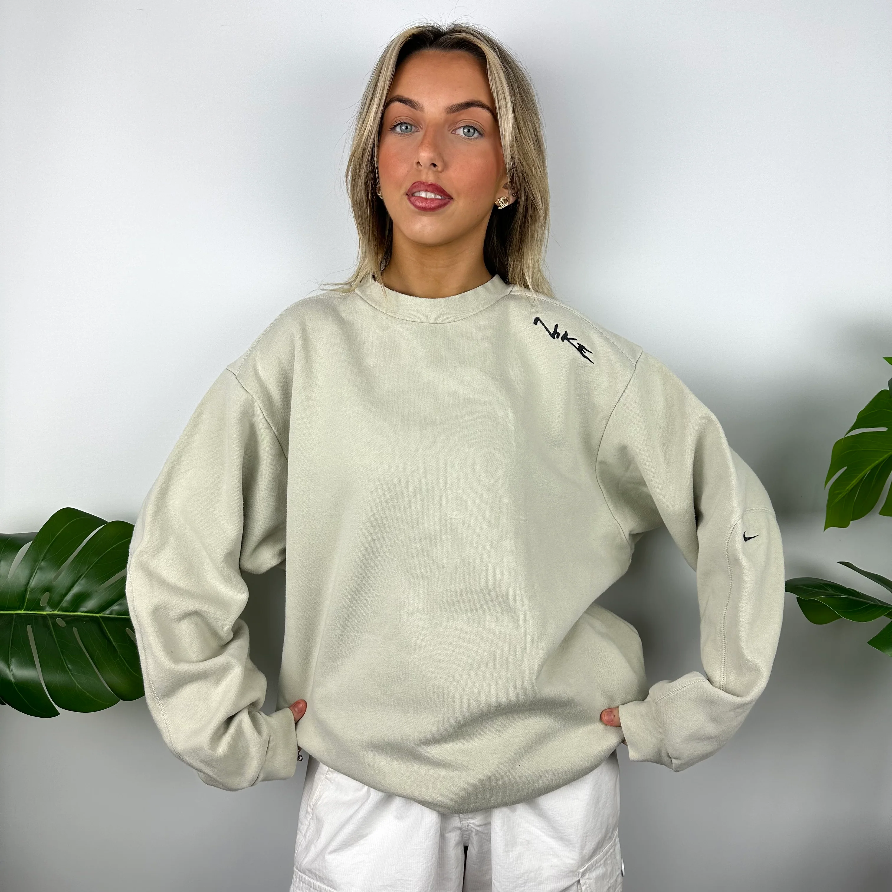 Nike Cream Embroidered Spell Out Sweatshirt (L) - Image 7