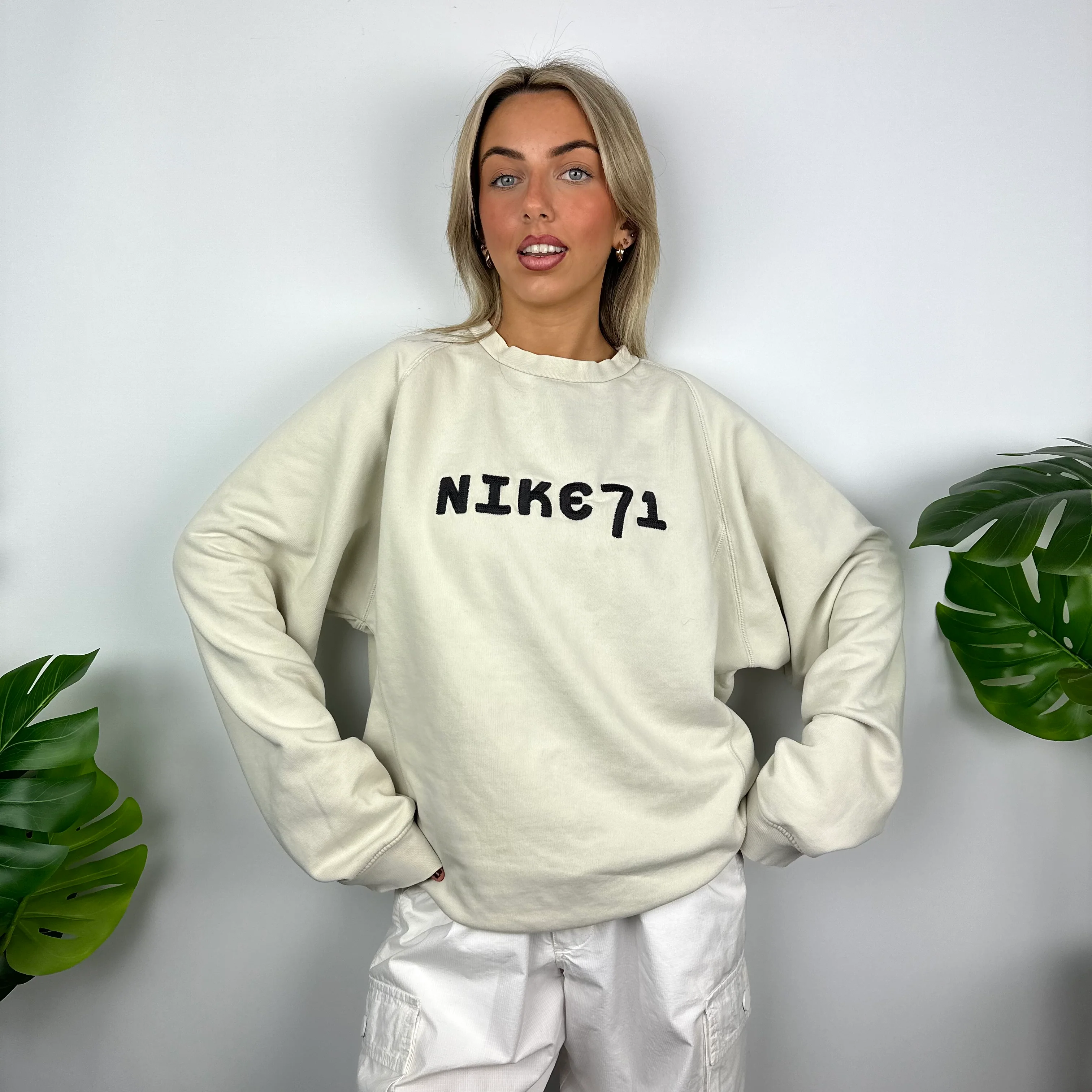 Nike Cream Embroidered Spell Out Sweatshirt (M)