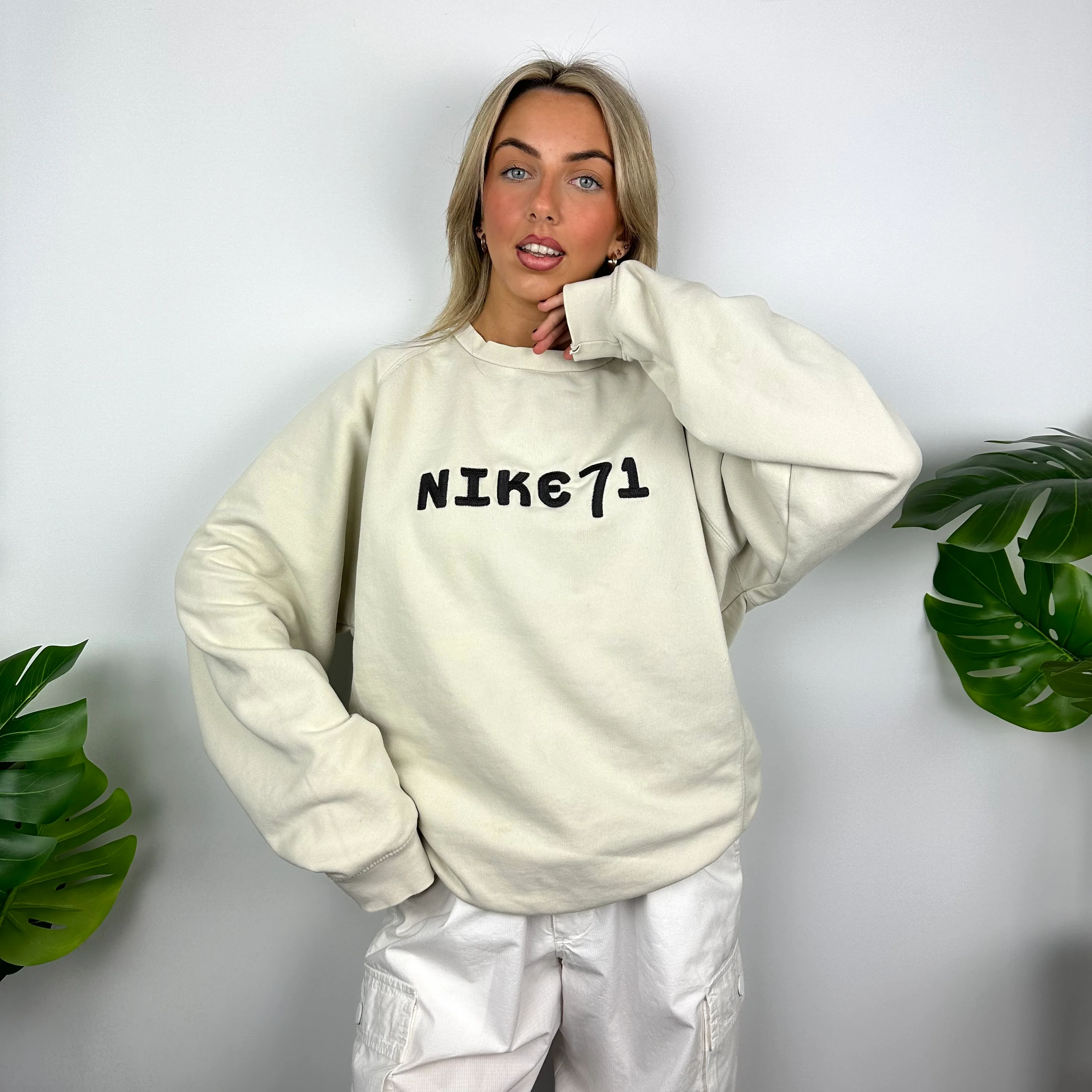 Nike Cream Embroidered Spell Out Sweatshirt (M) - Image 2