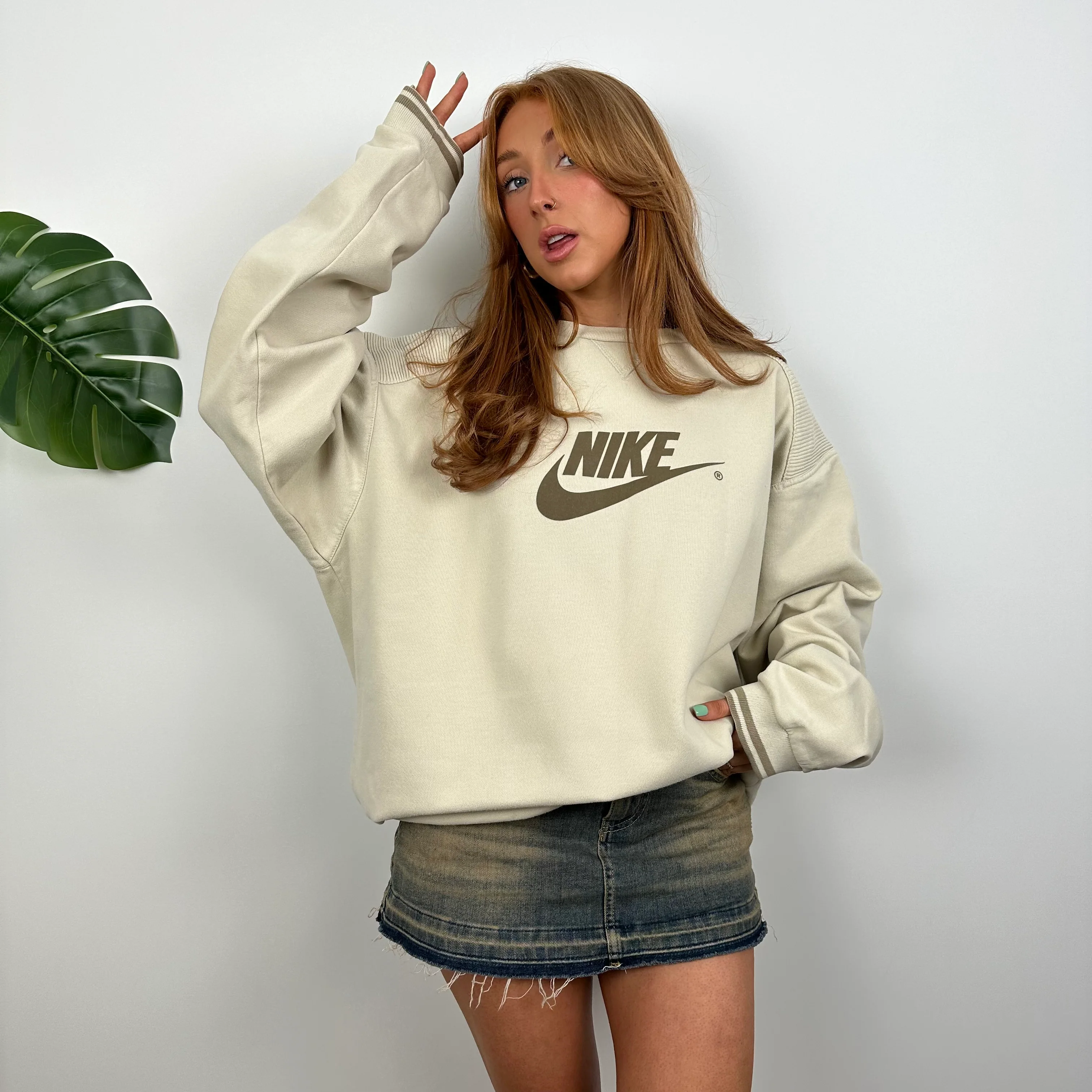 Nike Cream Spell Out Sweatshirt (L) - Image 4