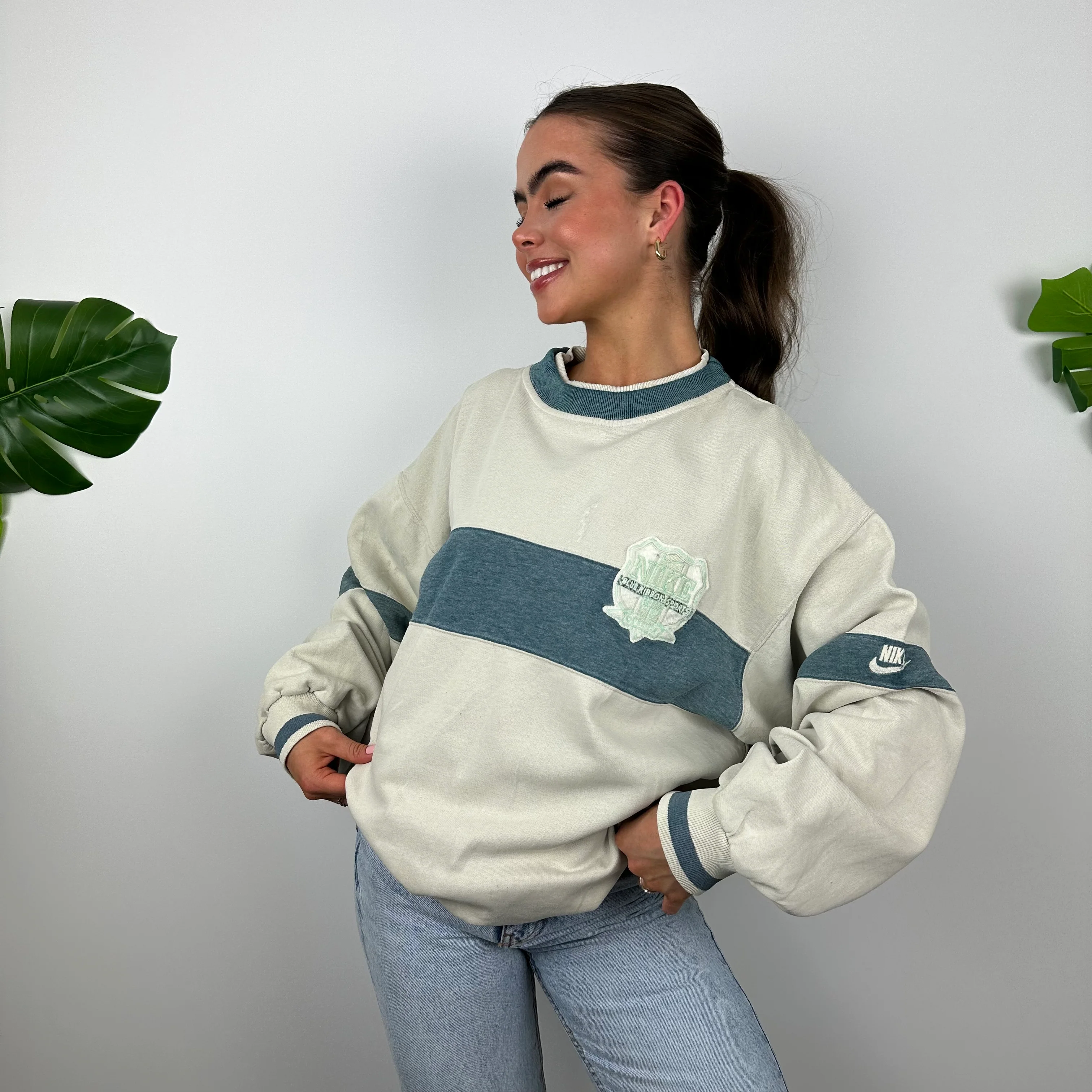 Nike Cream Embroidered Spell Out Sweatshirt (M) - Image 2