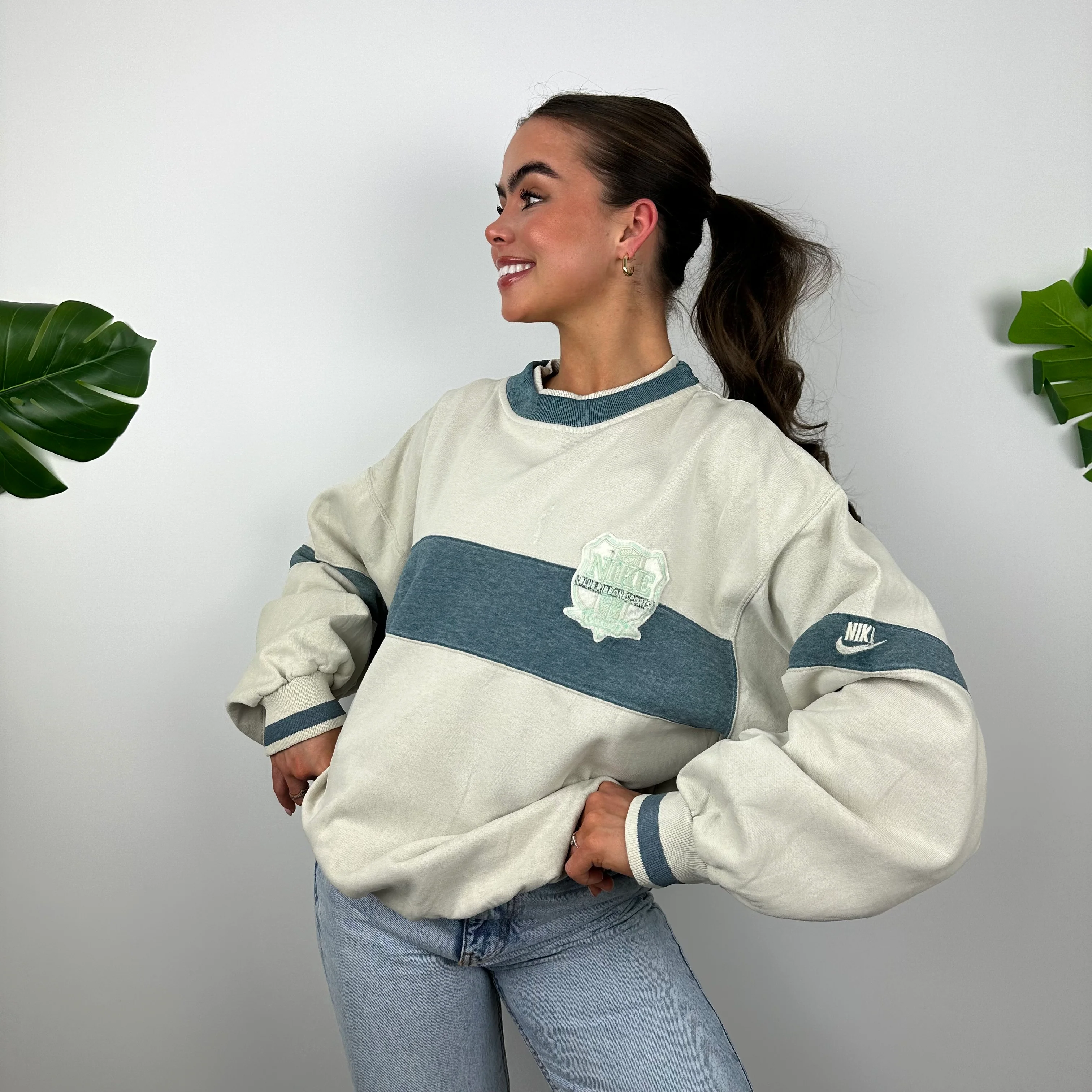 Nike Cream Embroidered Spell Out Sweatshirt (M) - Image 5