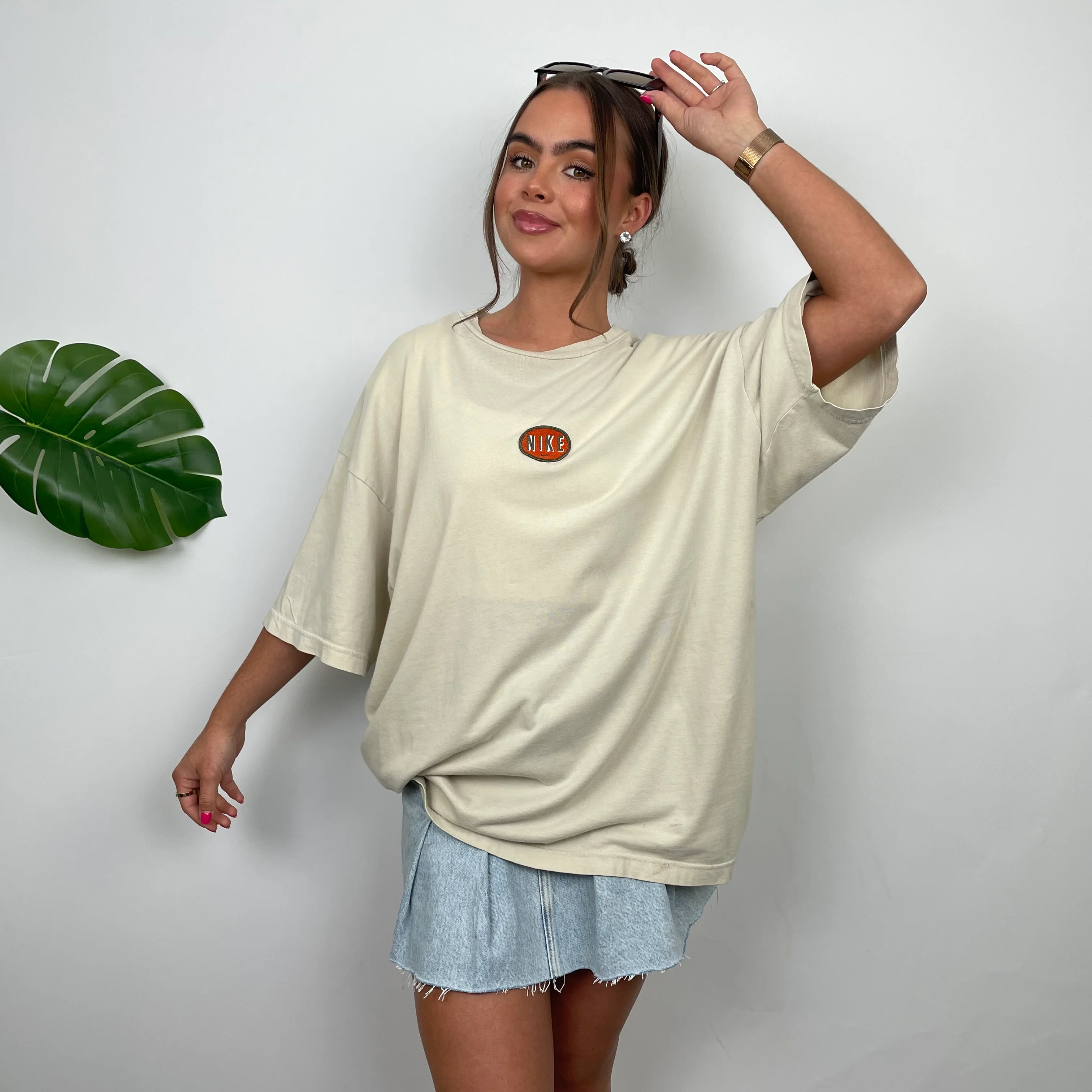 Nike Cream Embroidered Spell Out T Shirt (L) - Image 2
