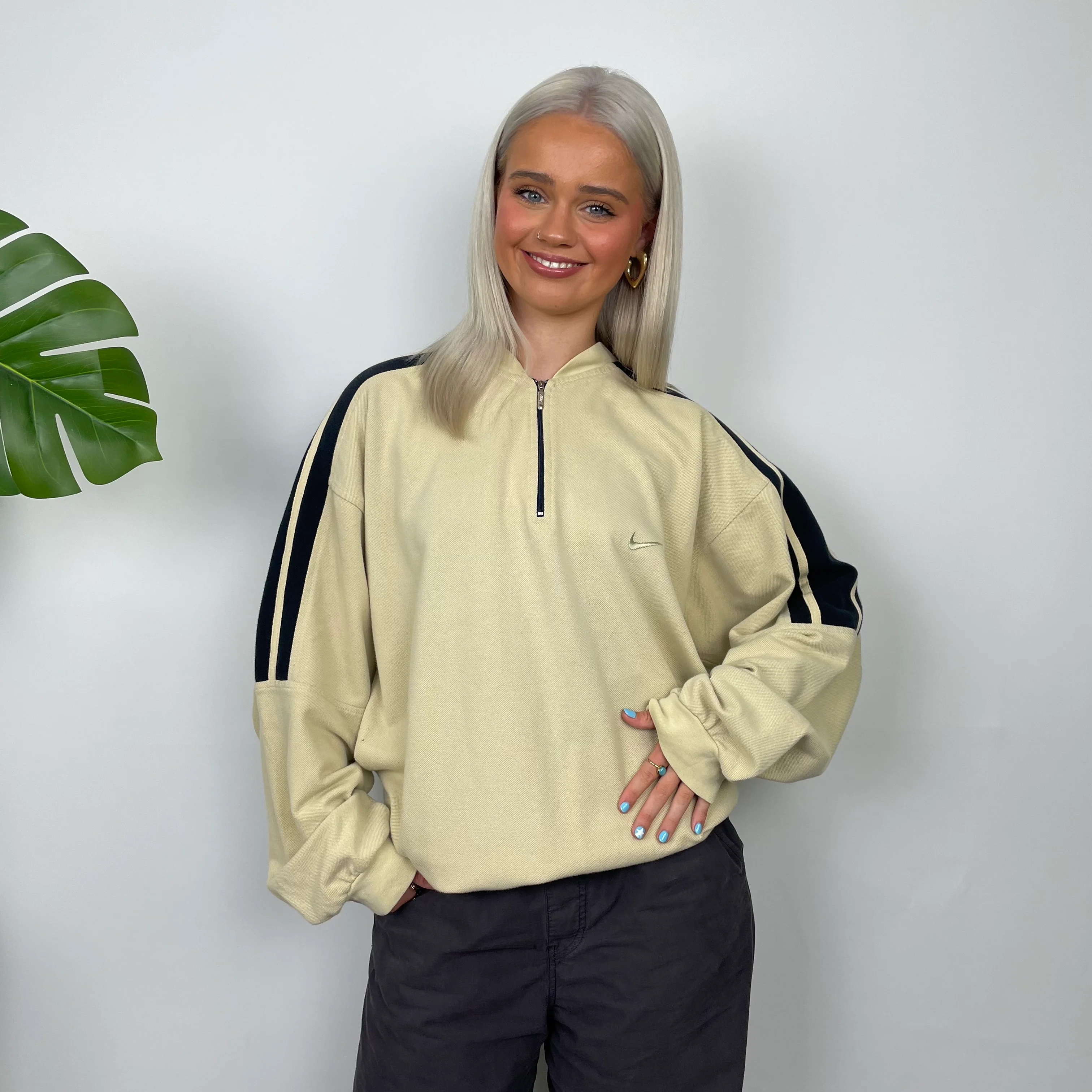 Nike Cream Embroidered Swoosh Quarter Zip Sweatshirt (XL) - Image 4