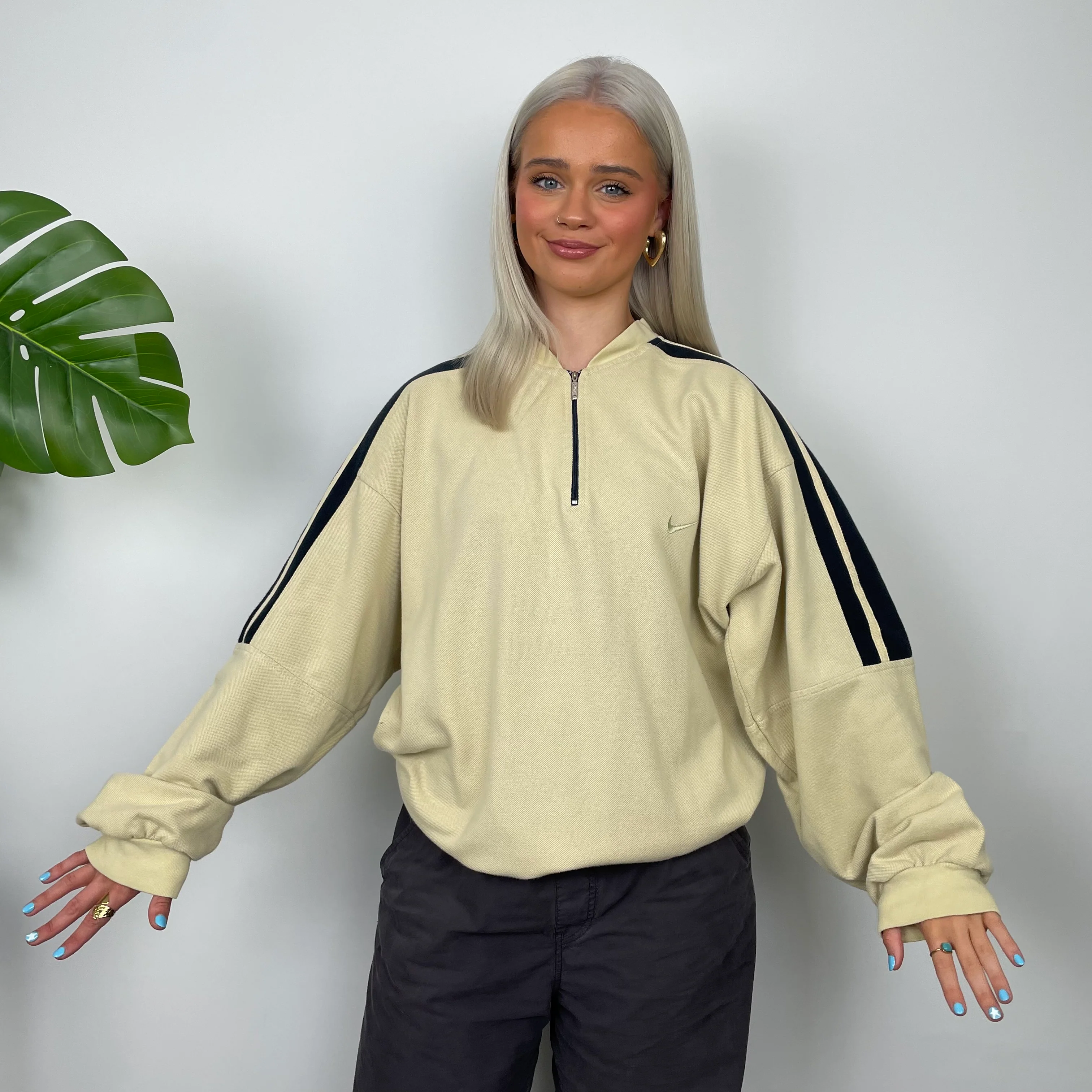 Nike Cream Embroidered Swoosh Quarter Zip Sweatshirt (XL) - Image 5