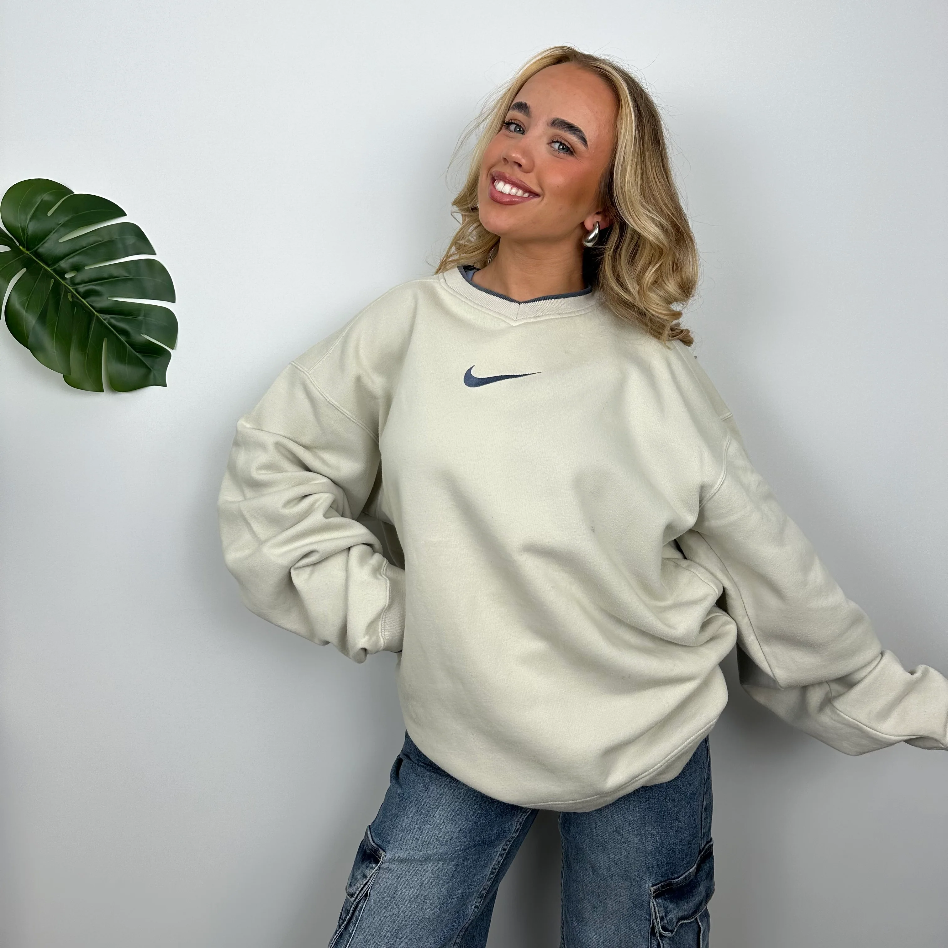 Nike Cream Embroidered Swoosh Sweatshirt (XL) - Image 3