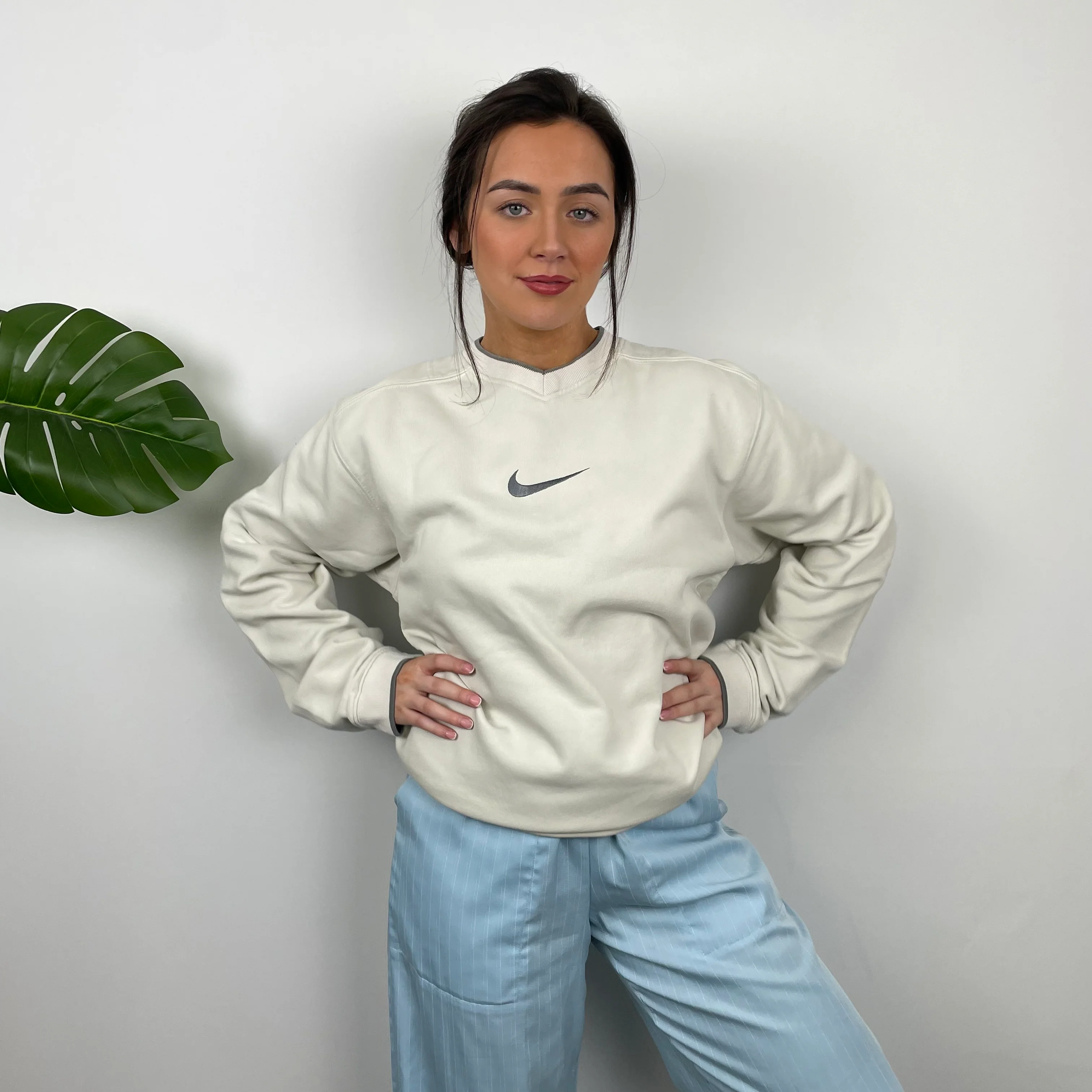 Nike Cream Embroidered Swoosh Sweatshirt (L) - Image 2