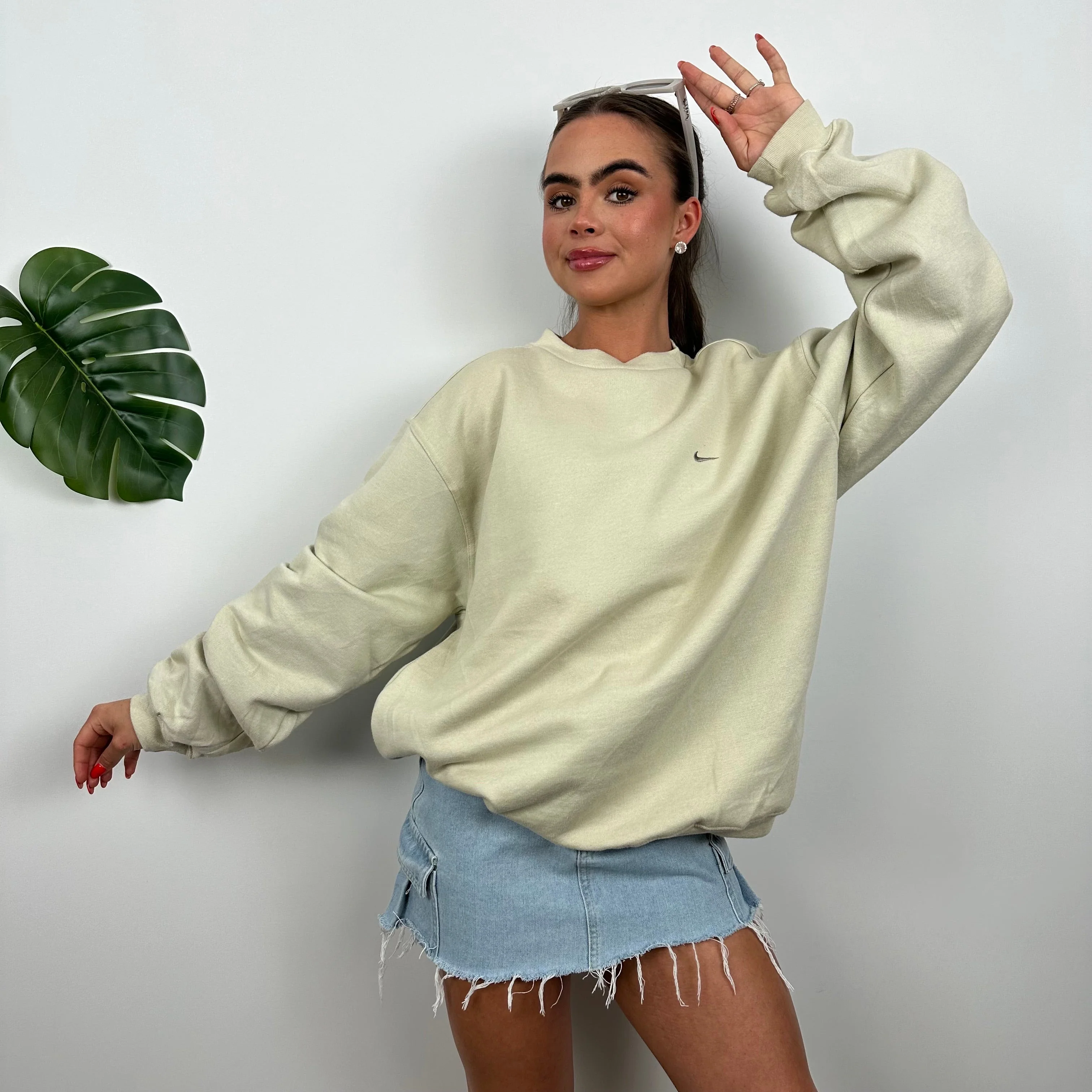 Nike Cream Embroidered Swoosh Sweatshirt (L) - Image 3