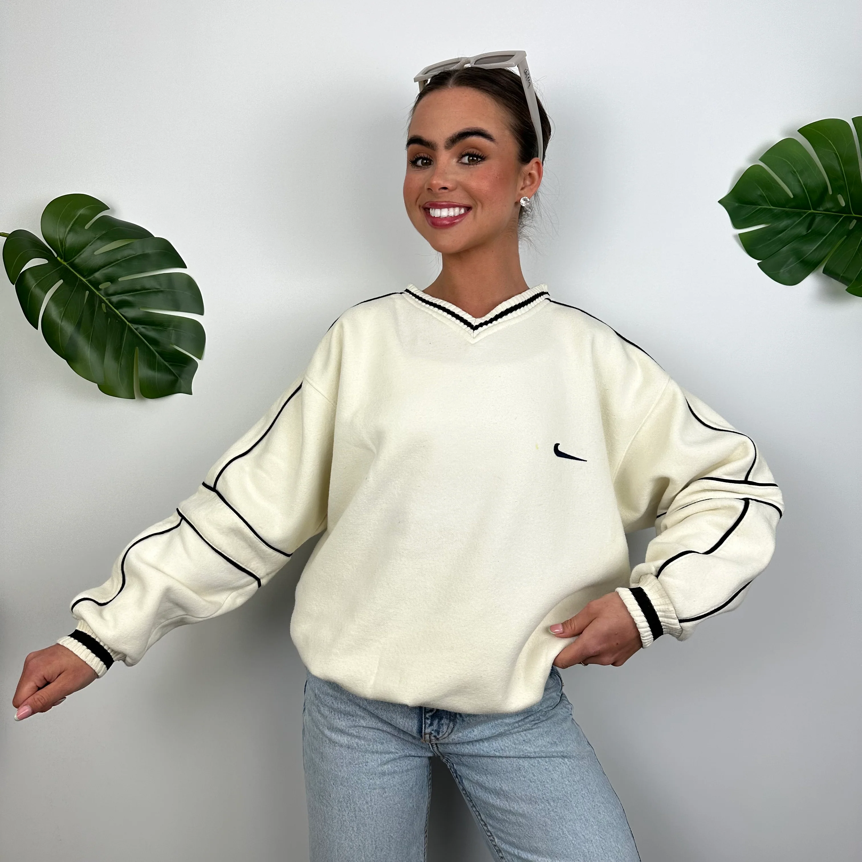 Nike Cream Embroidered Swoosh Sweatshirt (M) - Image 3