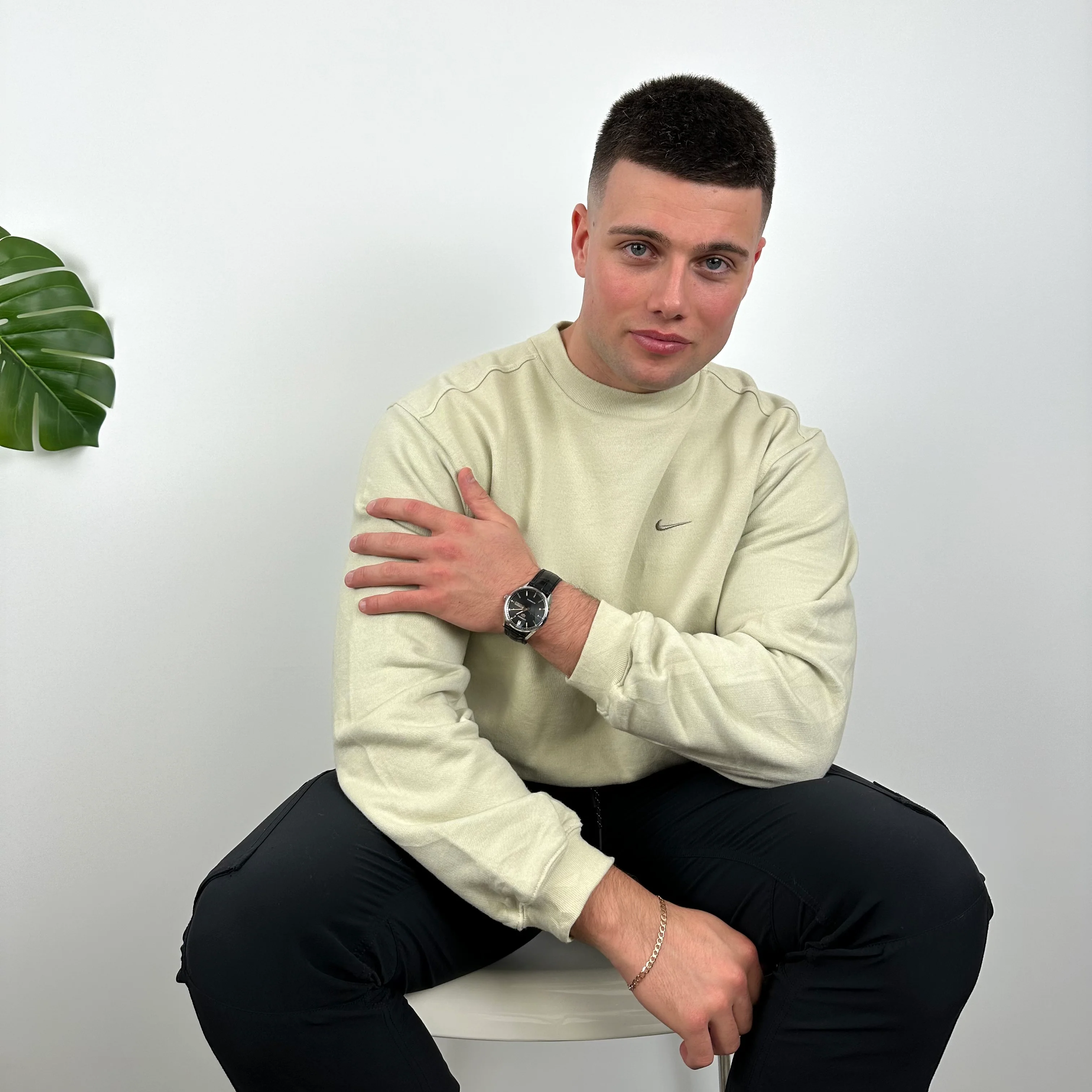 Nike Cream Embroidered Swoosh Sweatshirt (M) - Image 2
