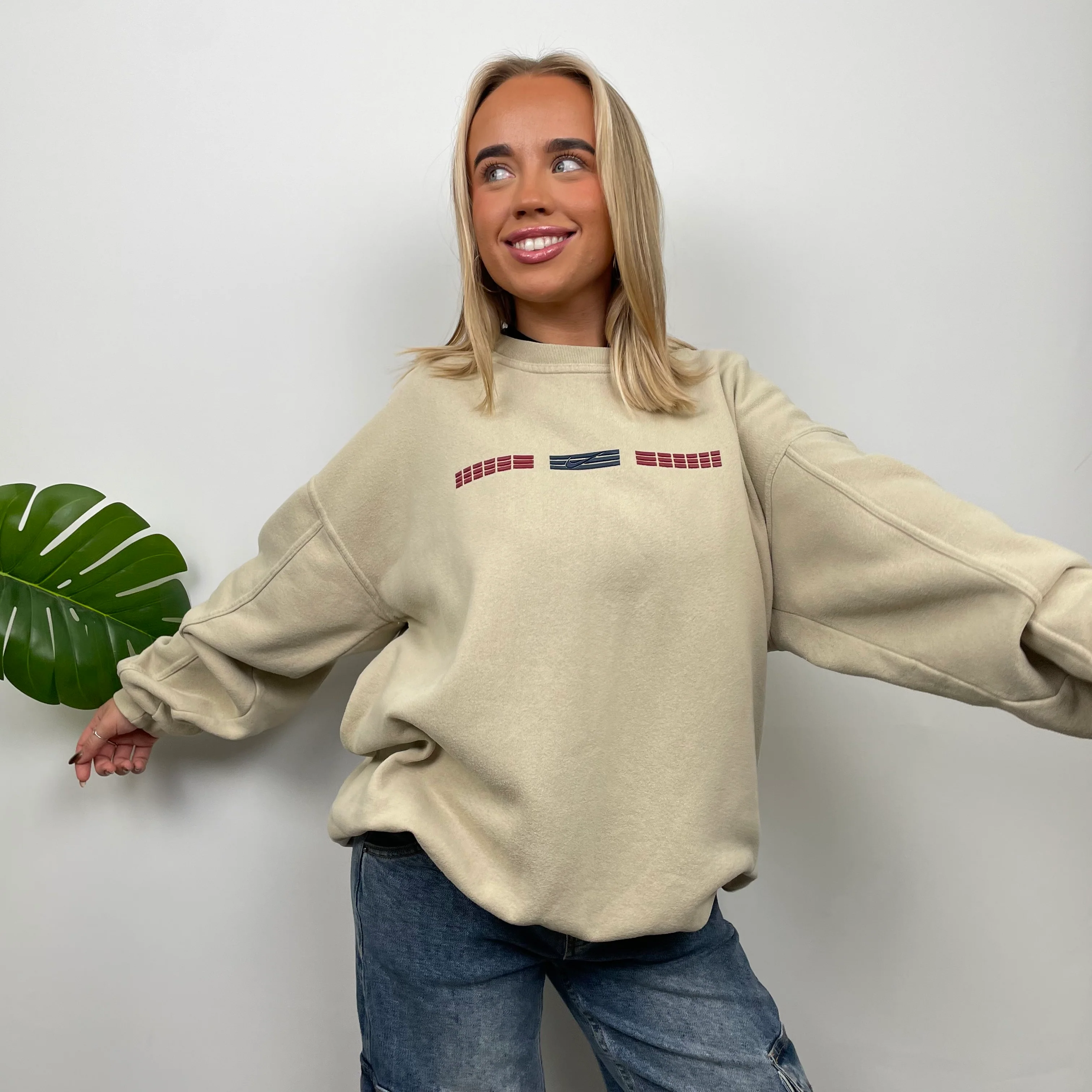 Nike Cream Embroidered Swoosh Sweatshirt (XL) - Image 3