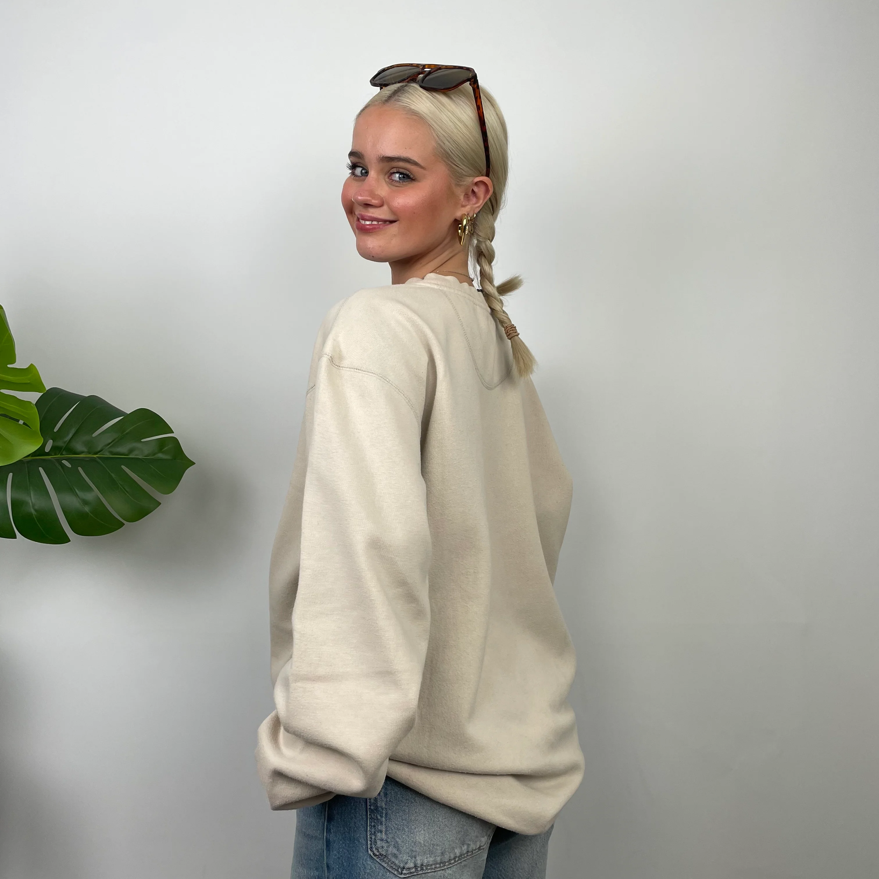 Nike Cream Embroidered Swoosh Sweatshirt (XXL) - Image 3