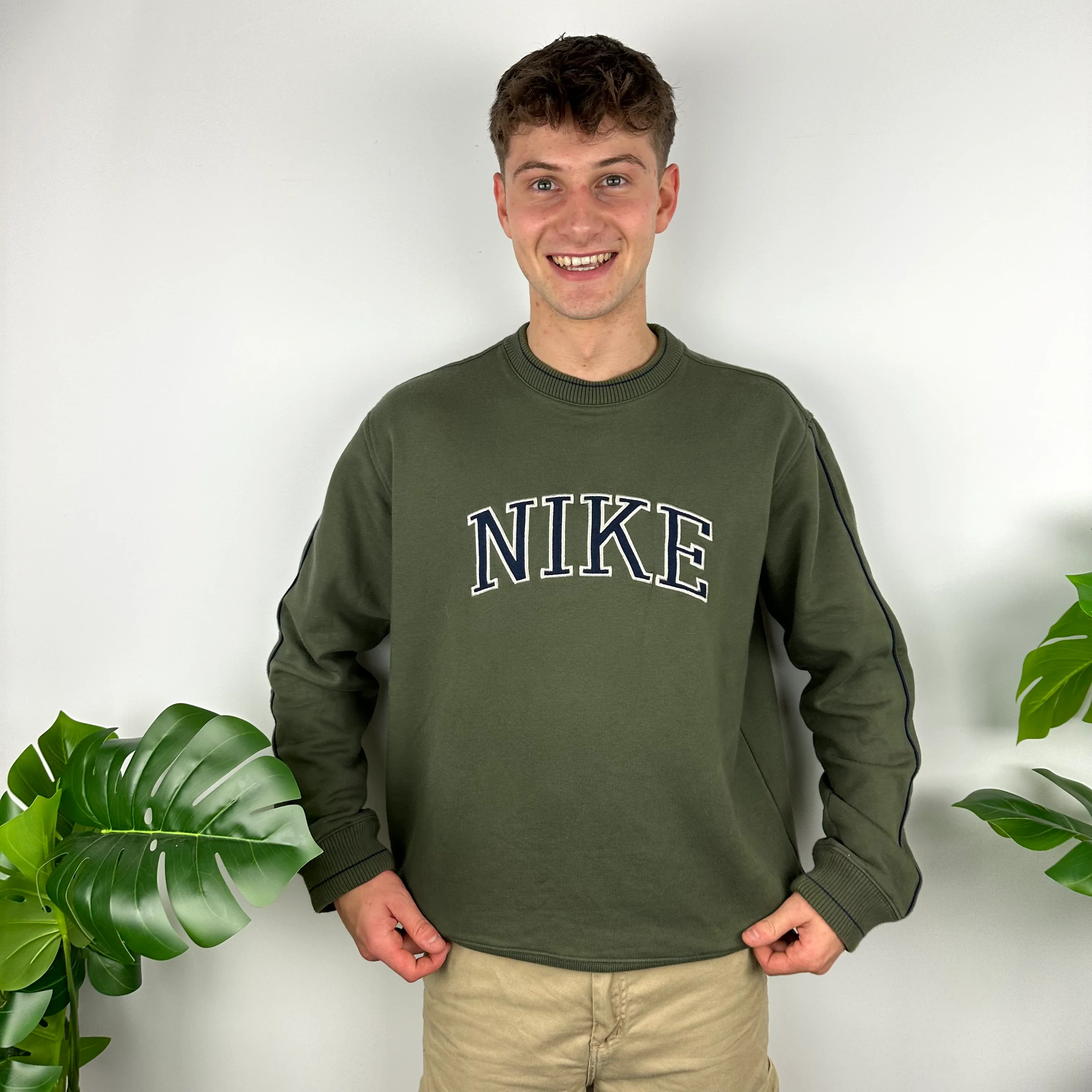 Nike Green Embroidered Spell Out Sweatshirt (L) - Image 7