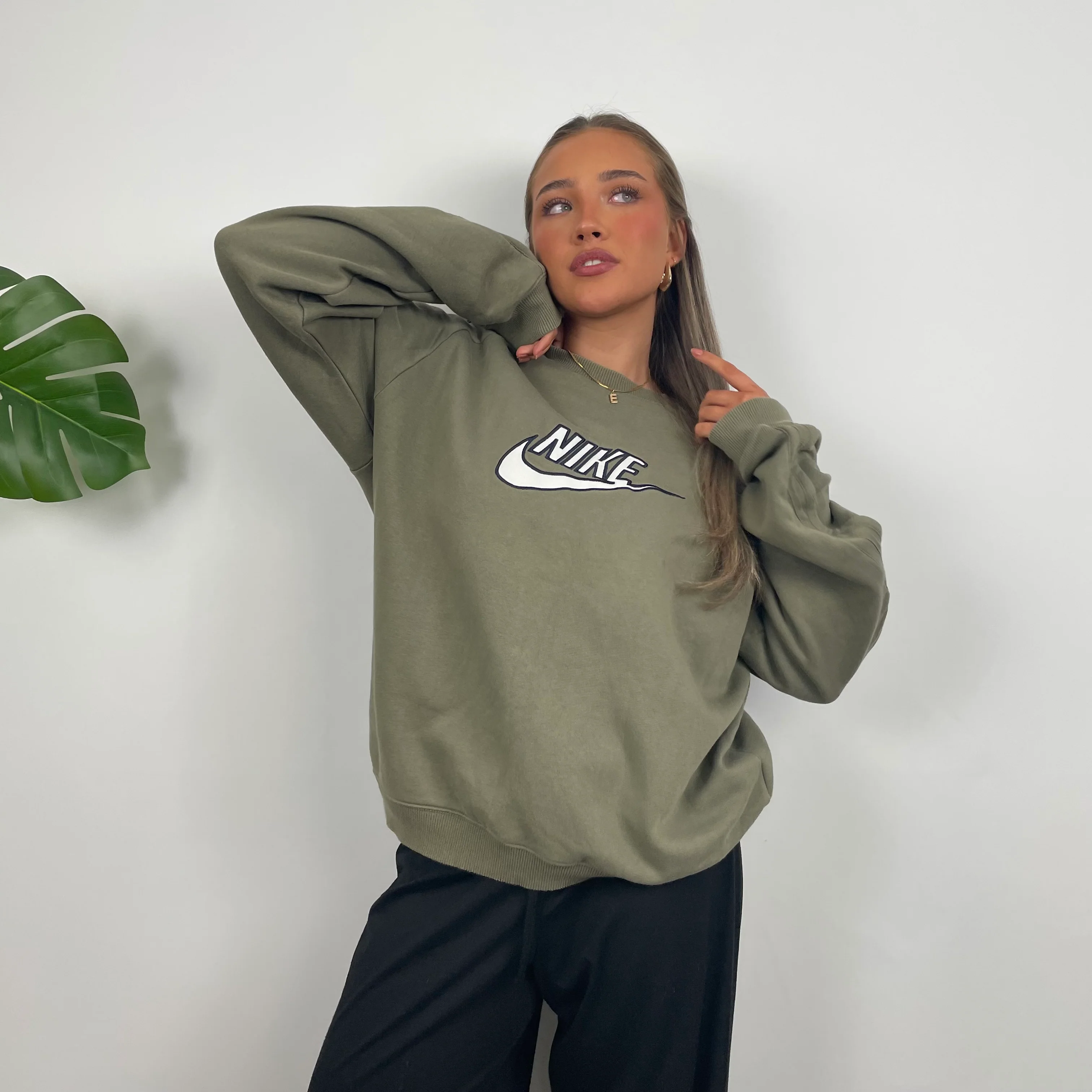Nike Green Embroidered Spell Out Sweatshirt (M) - Image 5