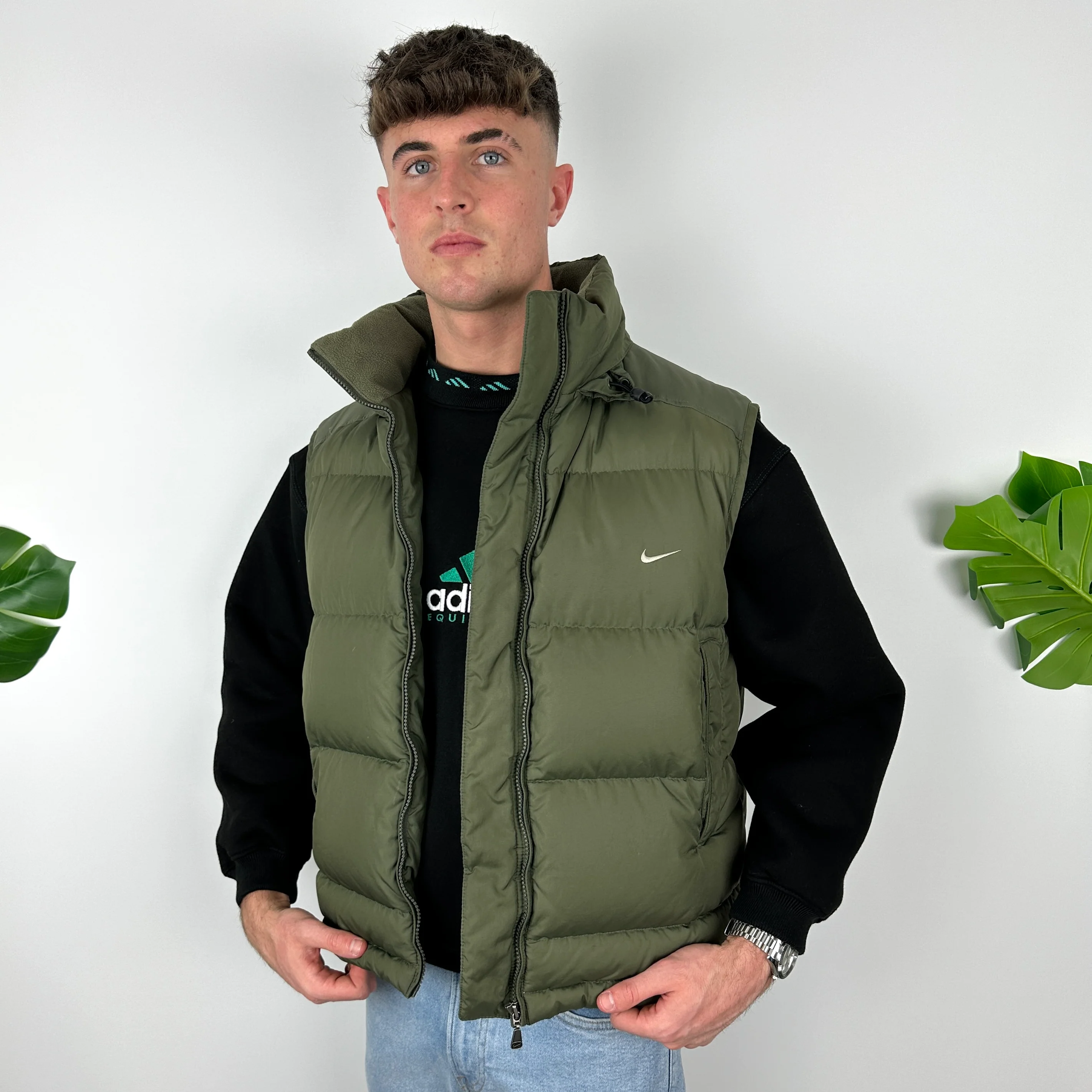 Nike Green Embroidered Swoosh Puffer Gilet (M) - Image 2