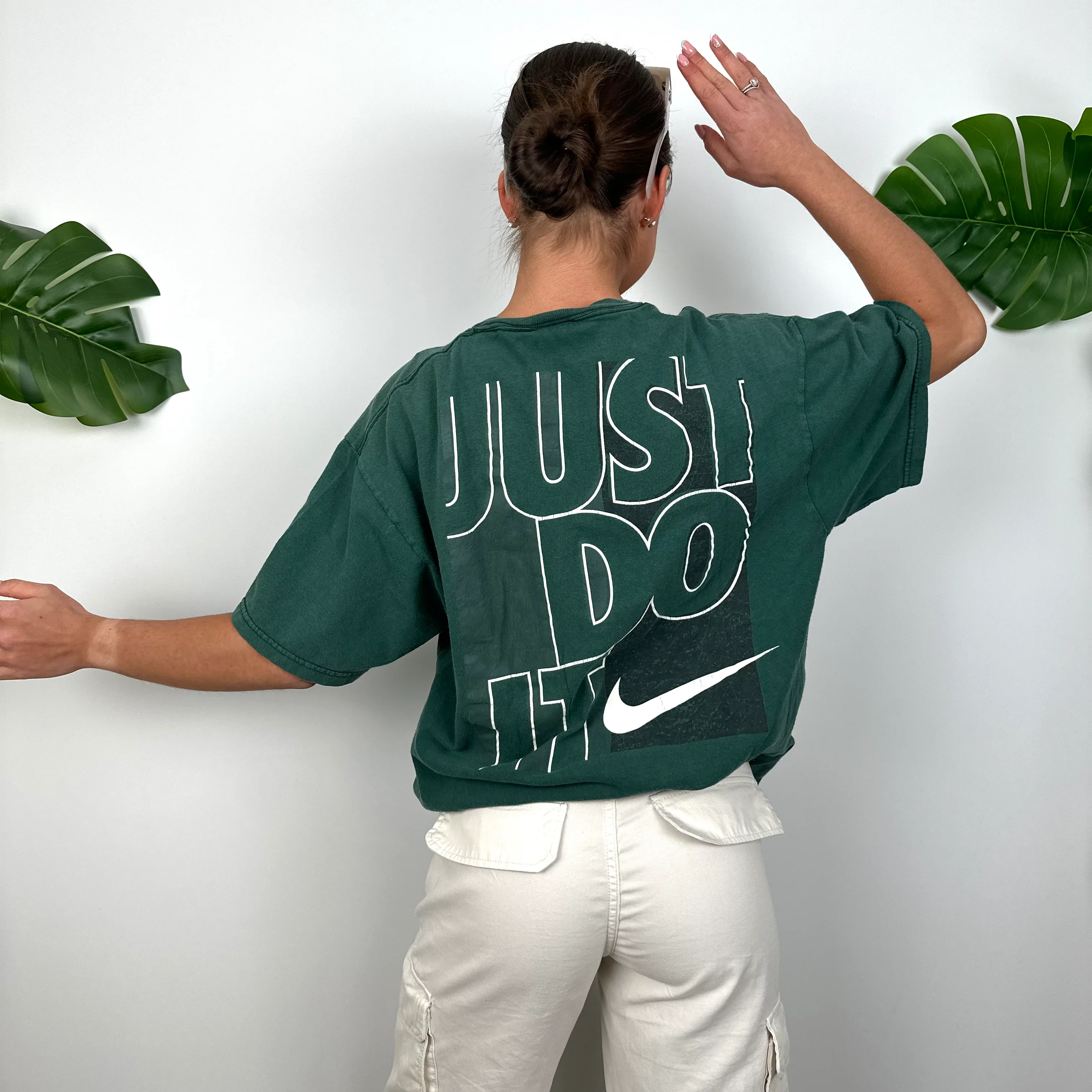Nike Green Spell Out T Shirt (M) - Image 3