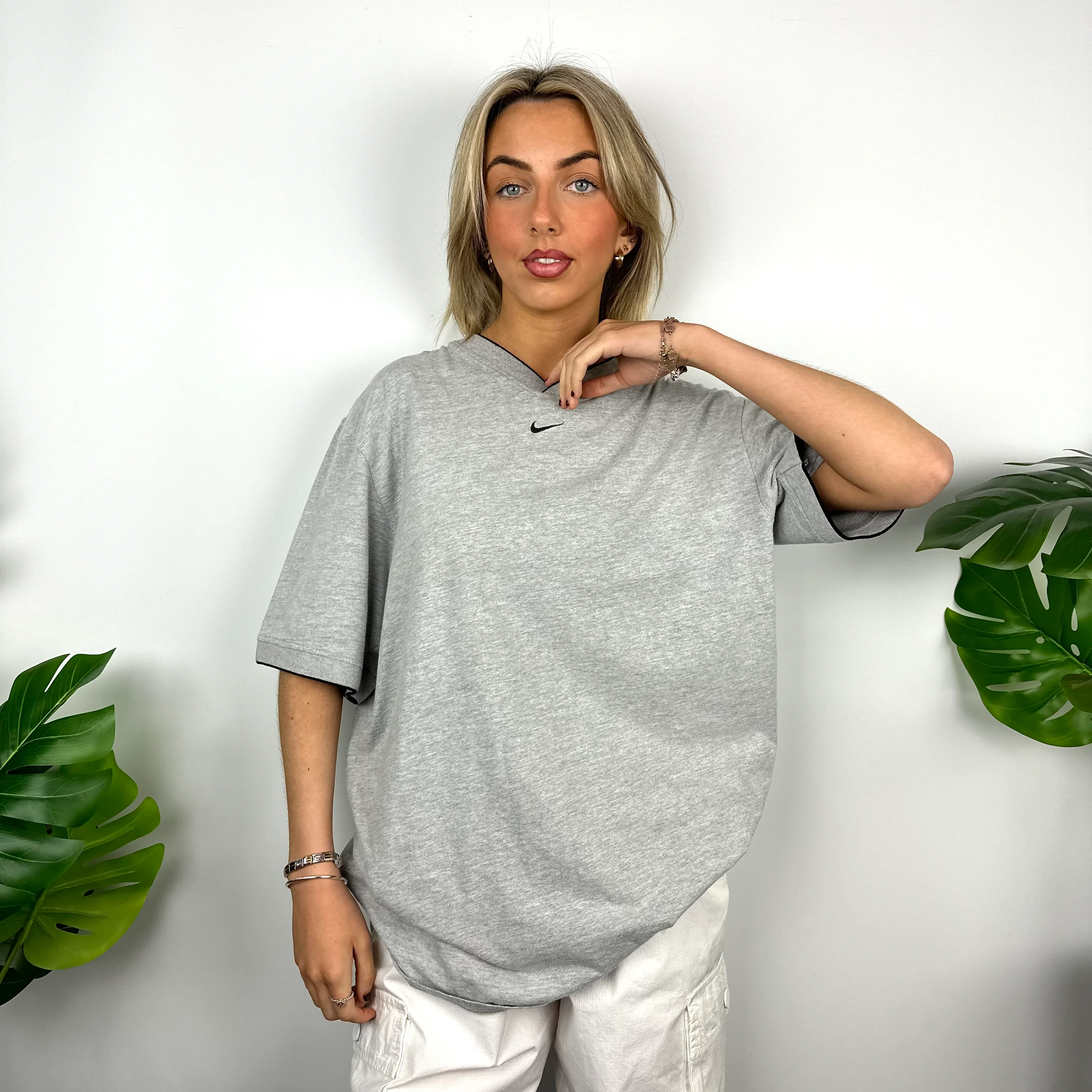 Nike Grey Embroidered Centre Swoosh T Shirt (XL) - Image 2