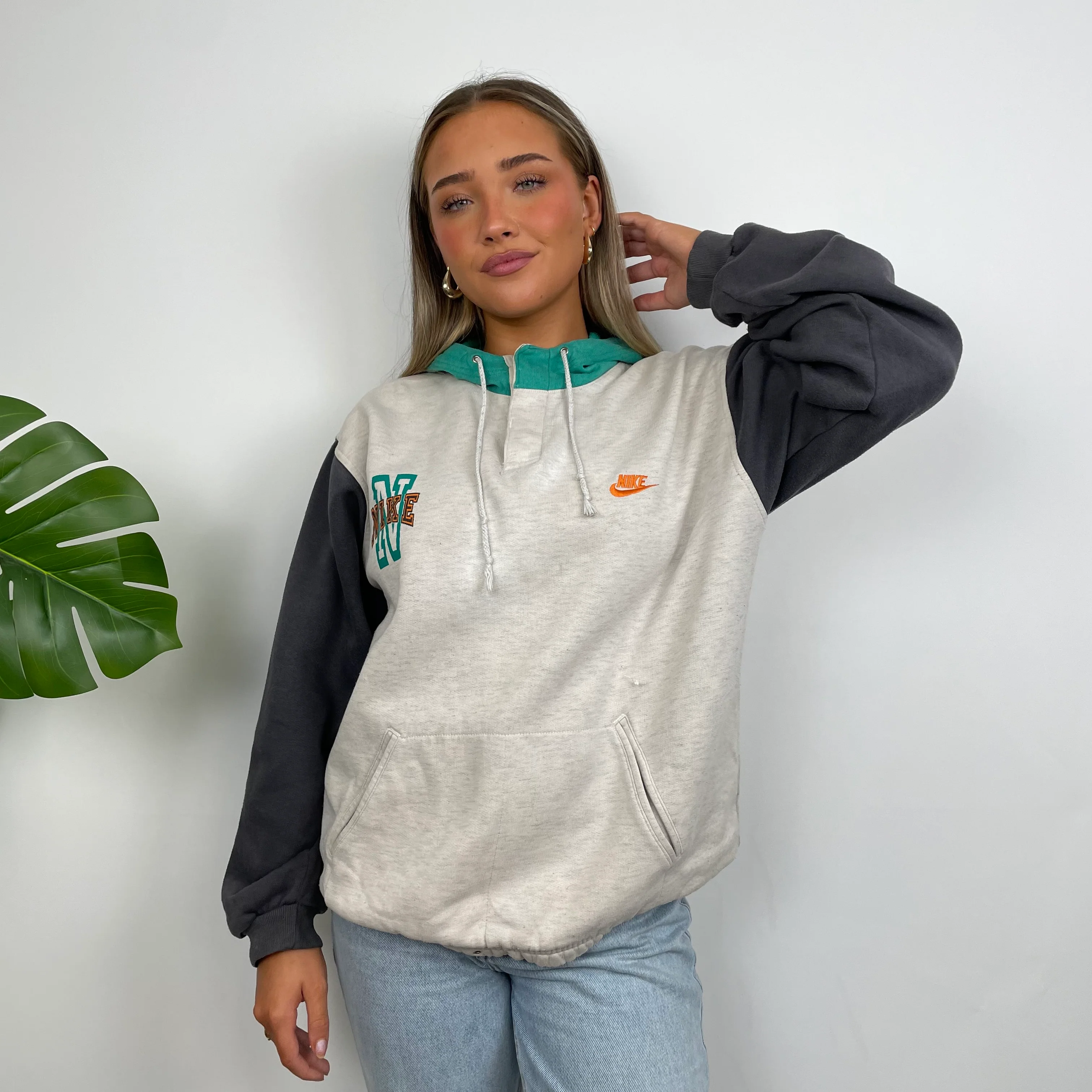 Nike Grey Embroidered Nike Hoodie (L) - Image 7
