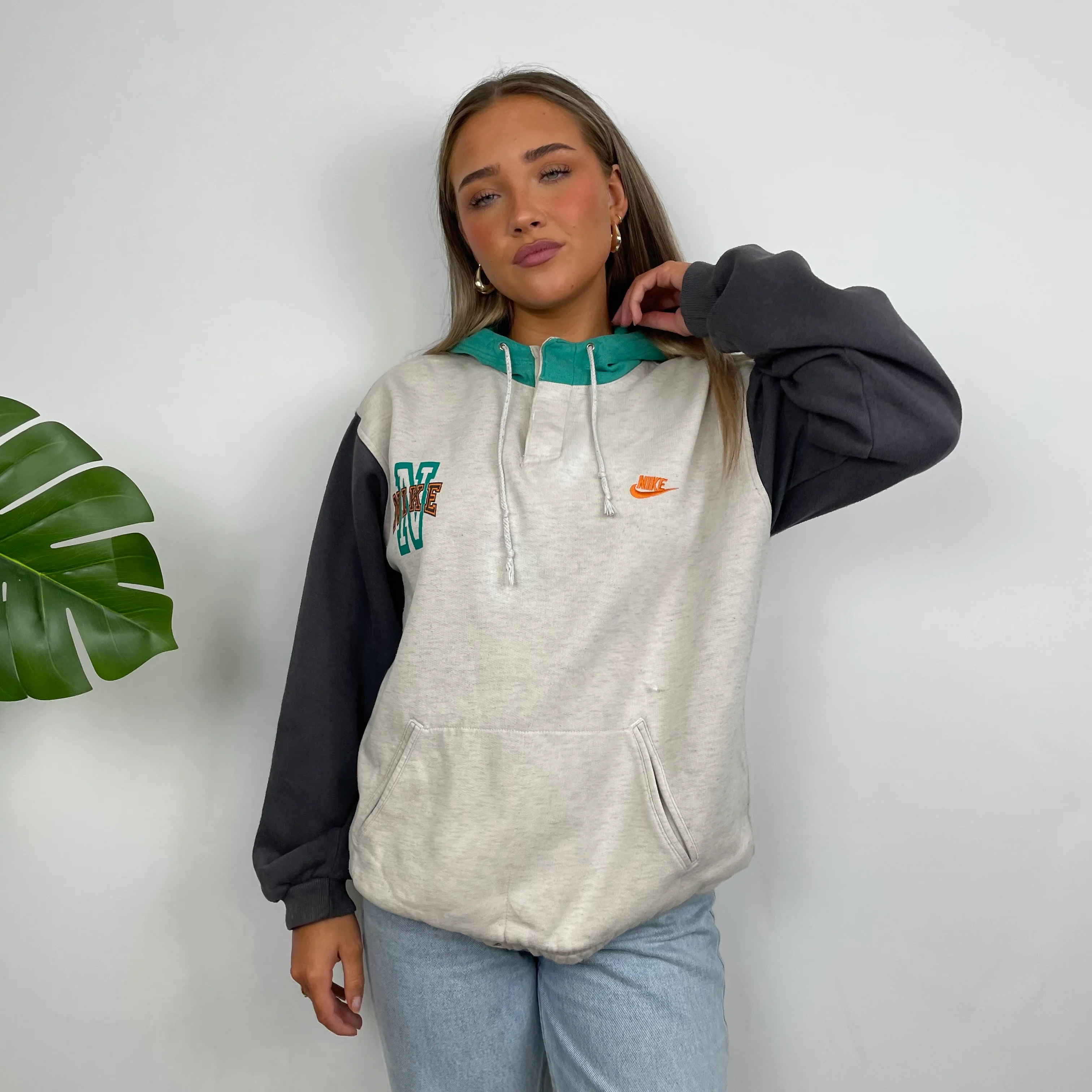 Nike Grey Embroidered Nike Hoodie (L) - Image 8