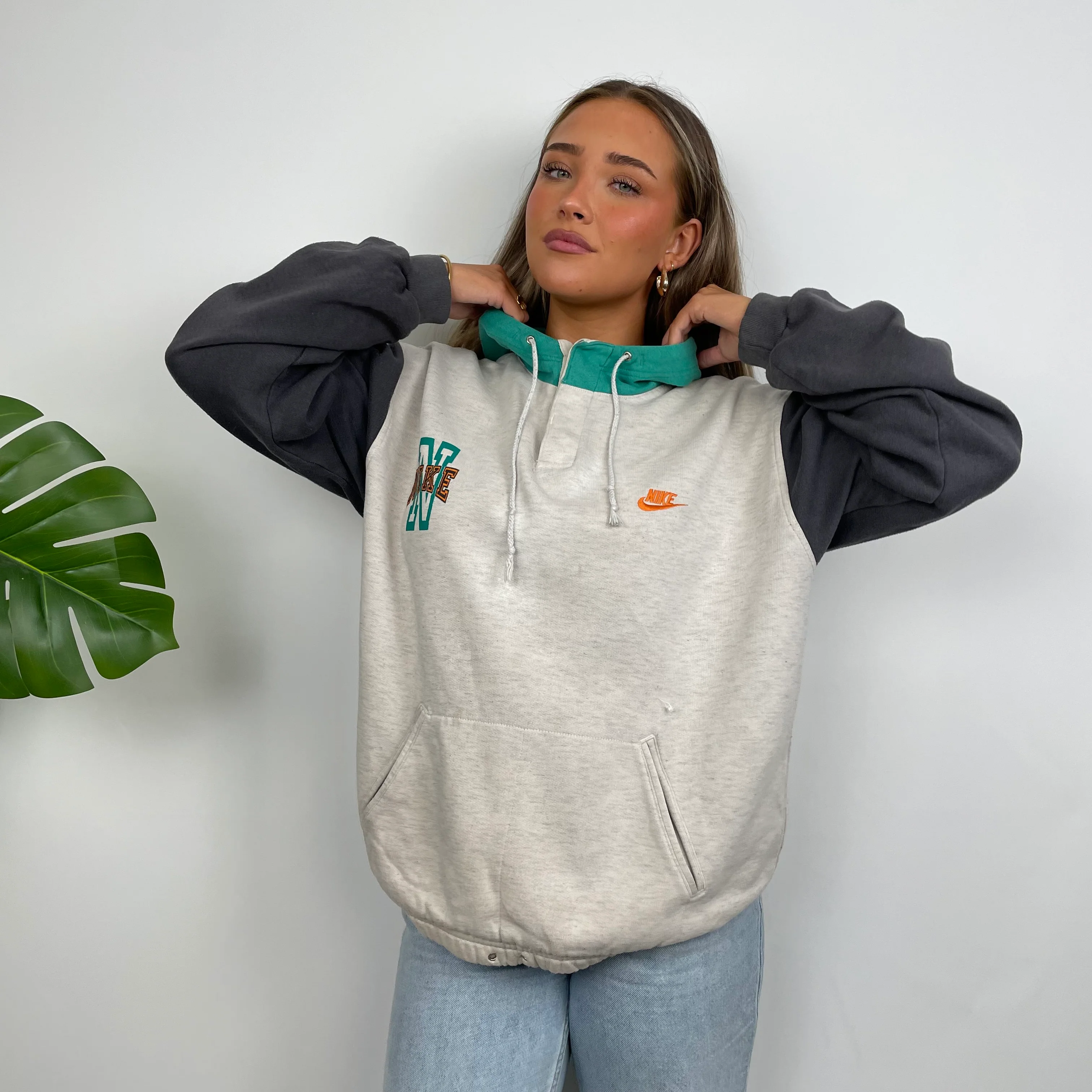 Nike Grey Embroidered Nike Hoodie (L) - Image 9