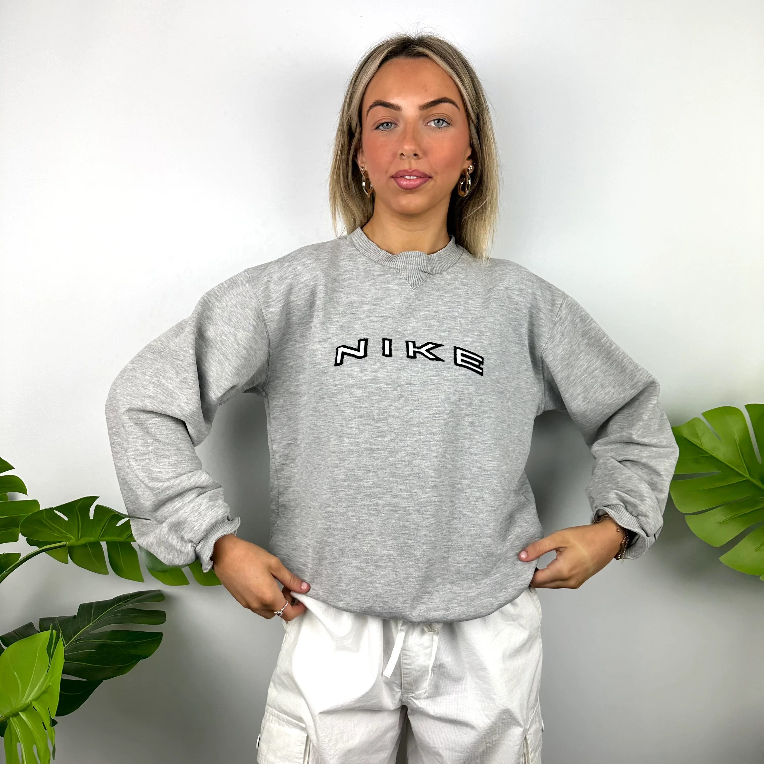 Nike Grey Embroidered Spell Out Sweatshirt (M) - Image 6
